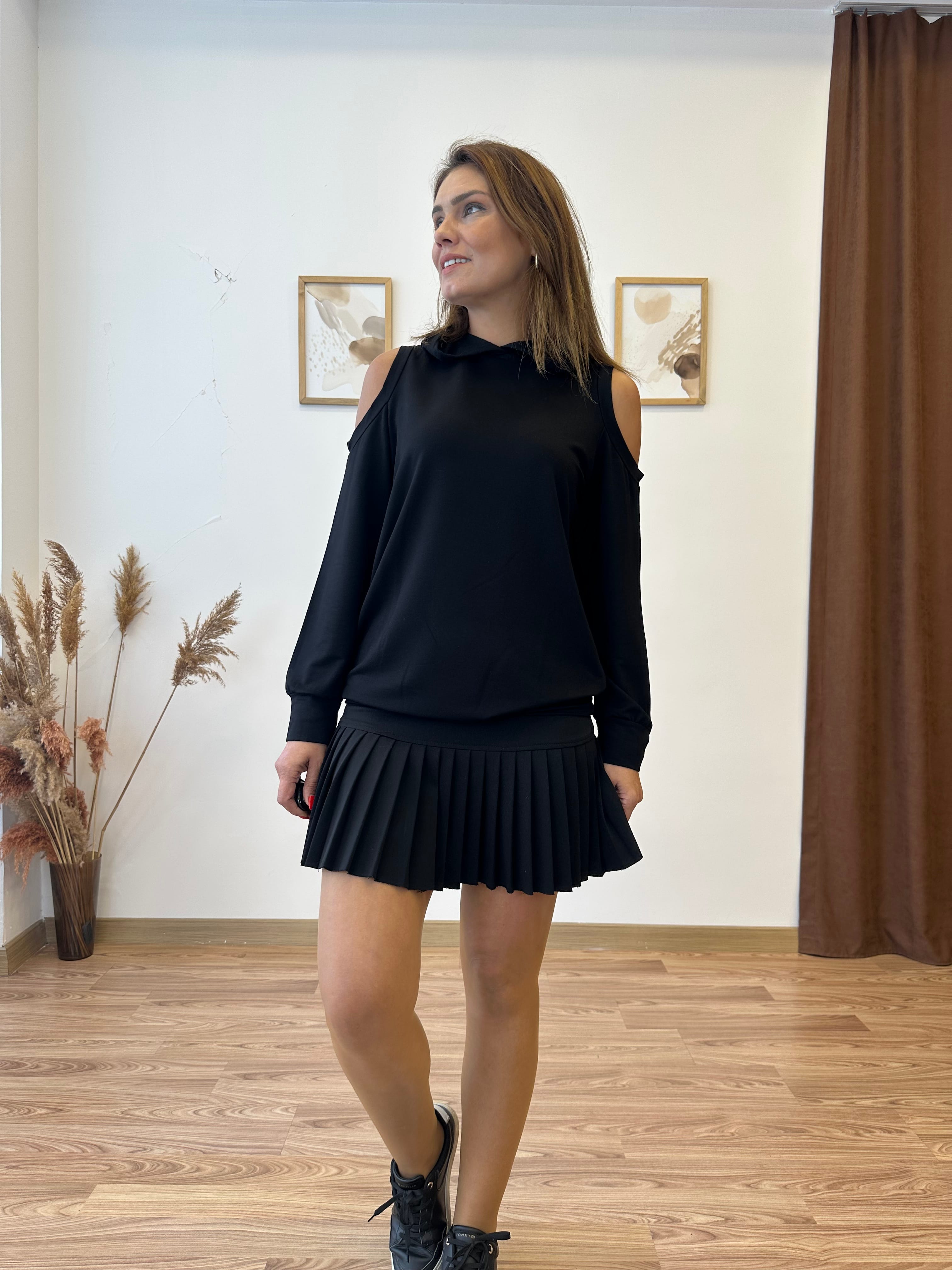 Omuzları Açık Sweatshirt