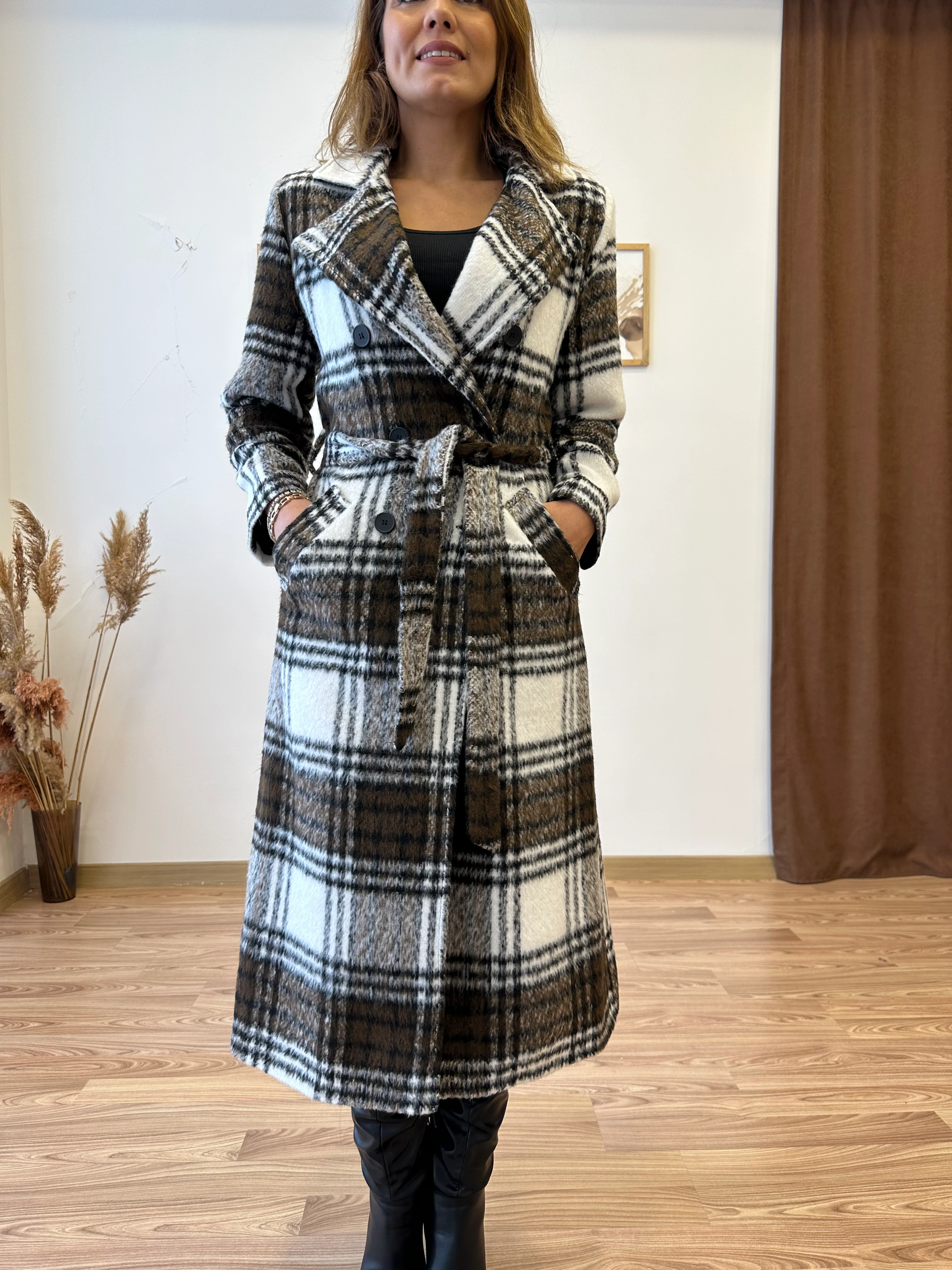 Ekoseli Uzun Kaşe Kaban