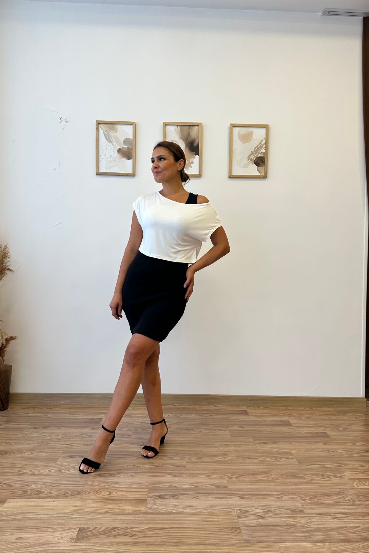 Yuvarlak Yaka Elbise ve Bluz İkili Takım