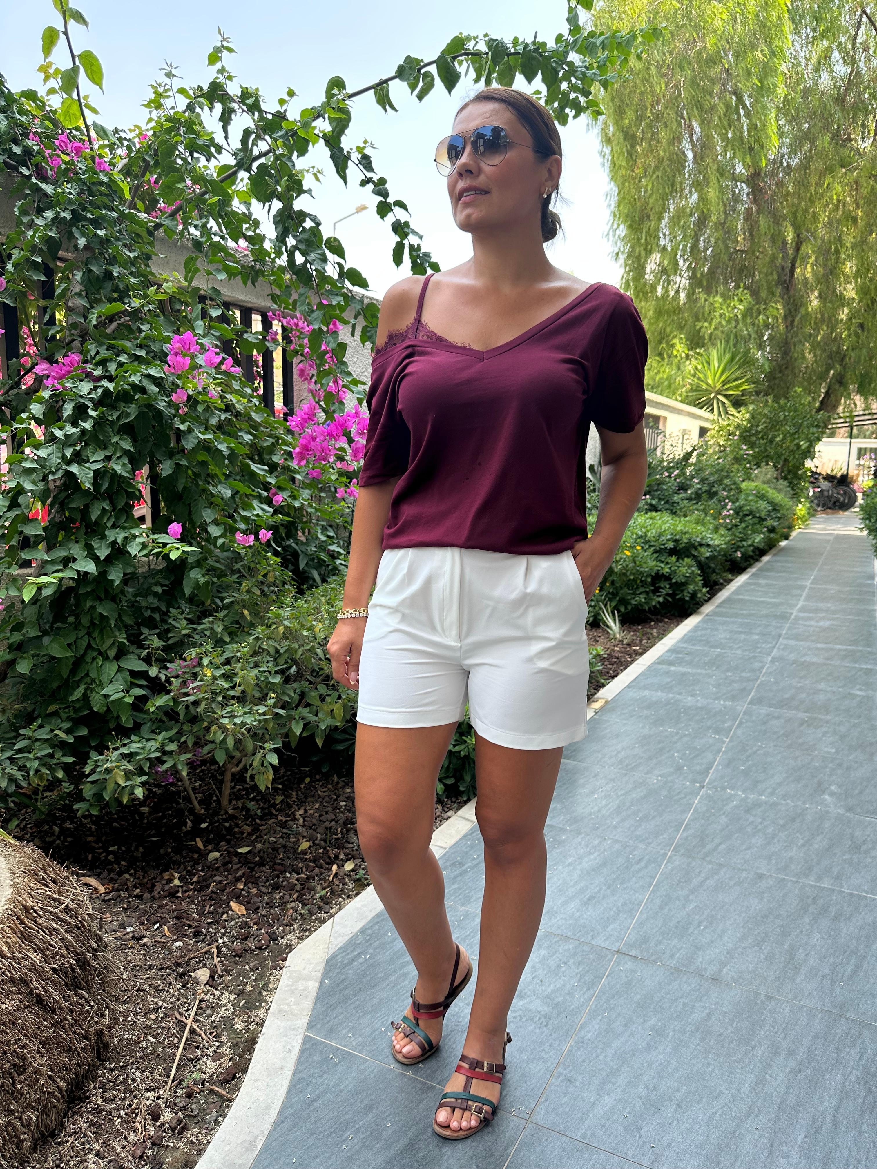 Dantel Detaylı V yaka Tshirt - bordo