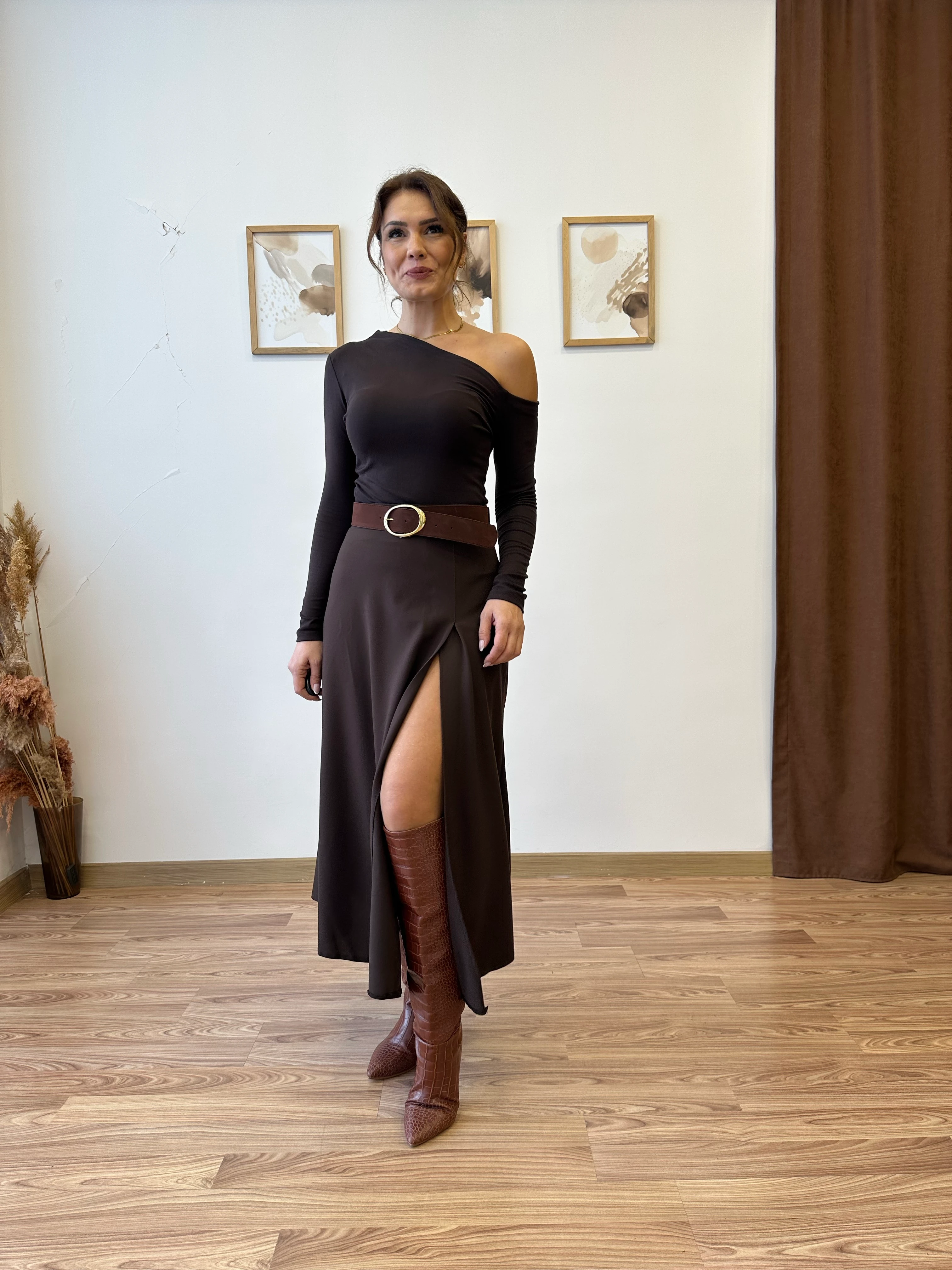 Yırtmaçlı Uzun Etek