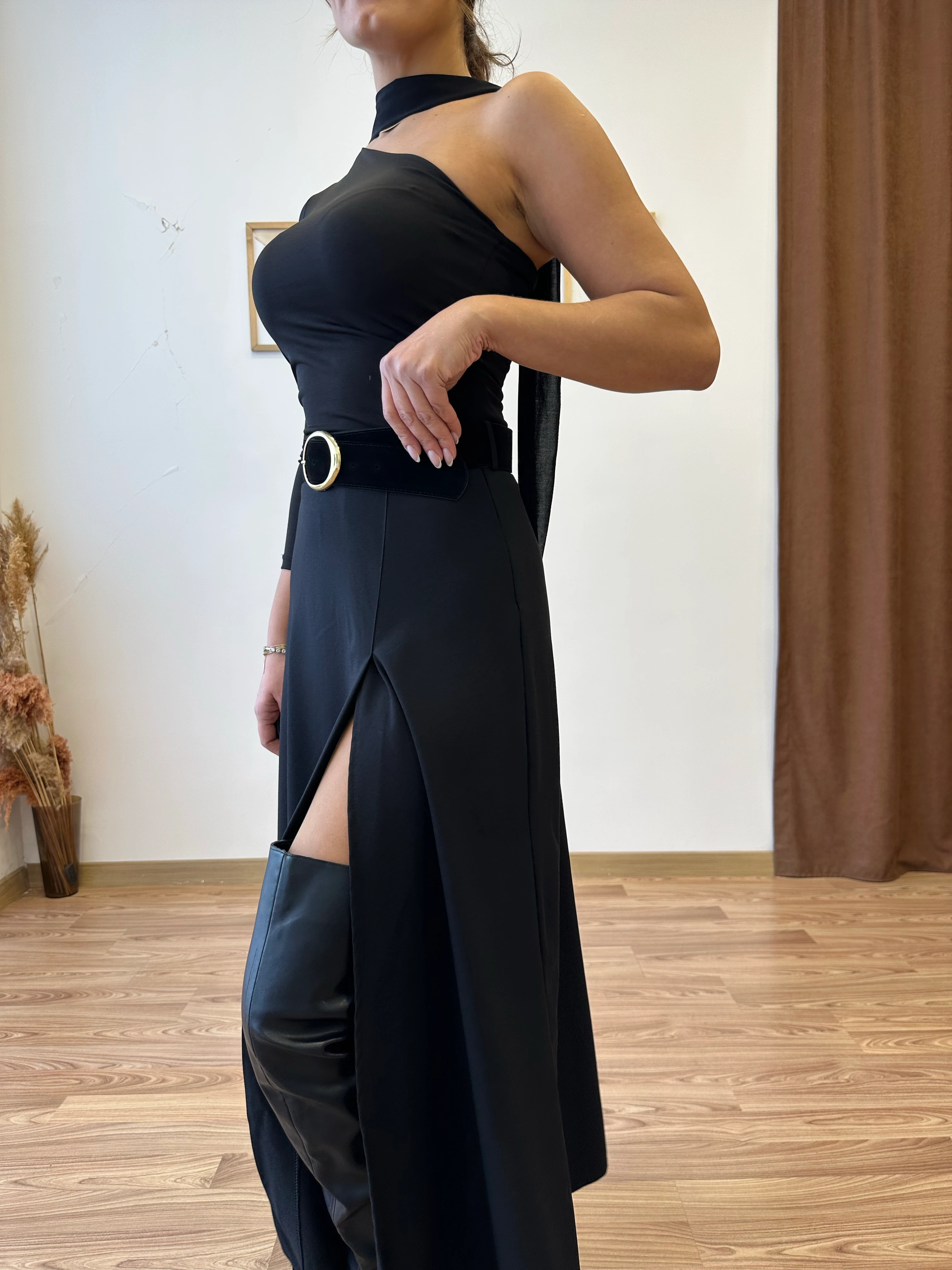 Yırtmaçlı Uzun Etek