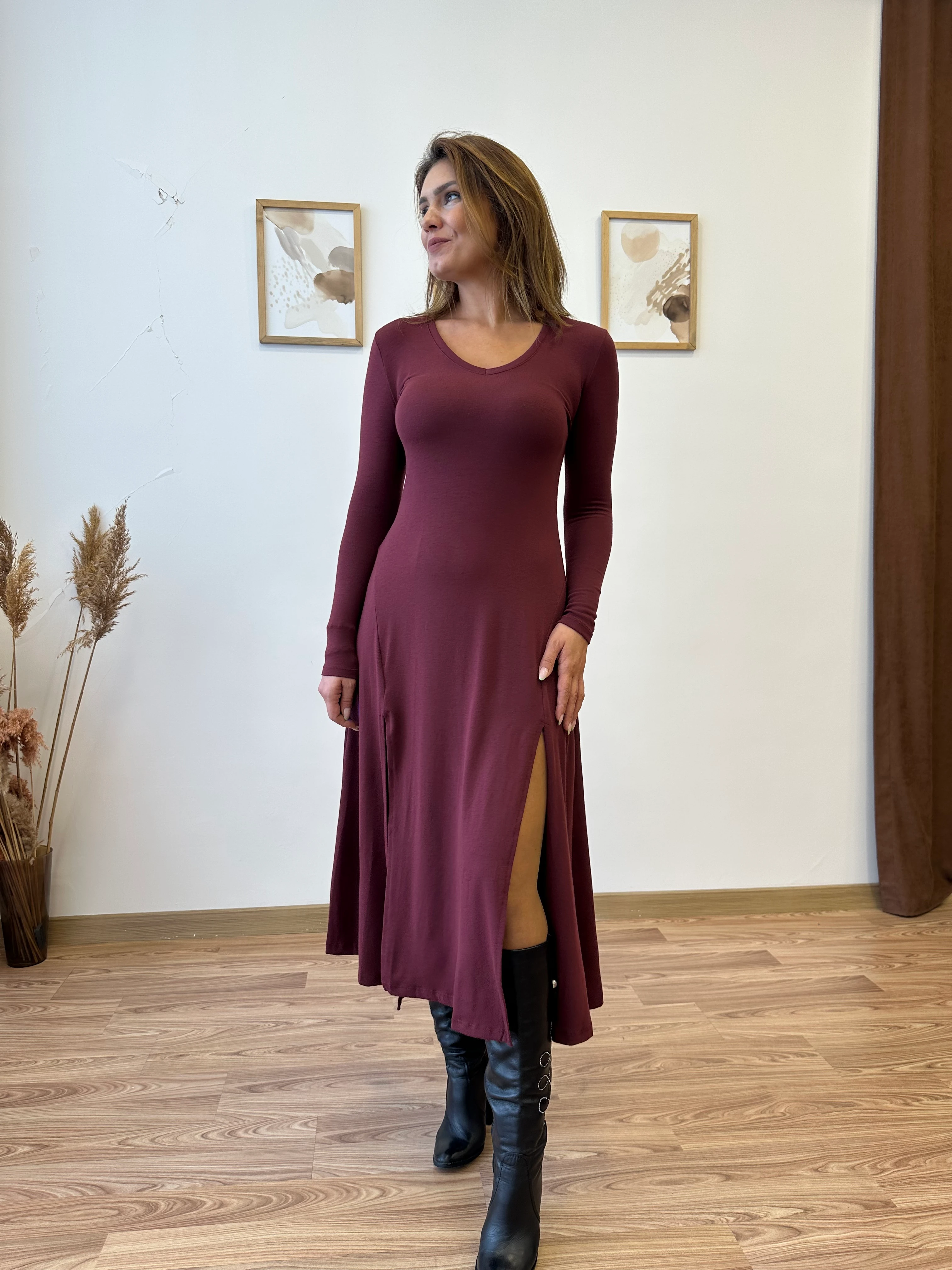 Çift Yırtmaçlı Midi Elbise