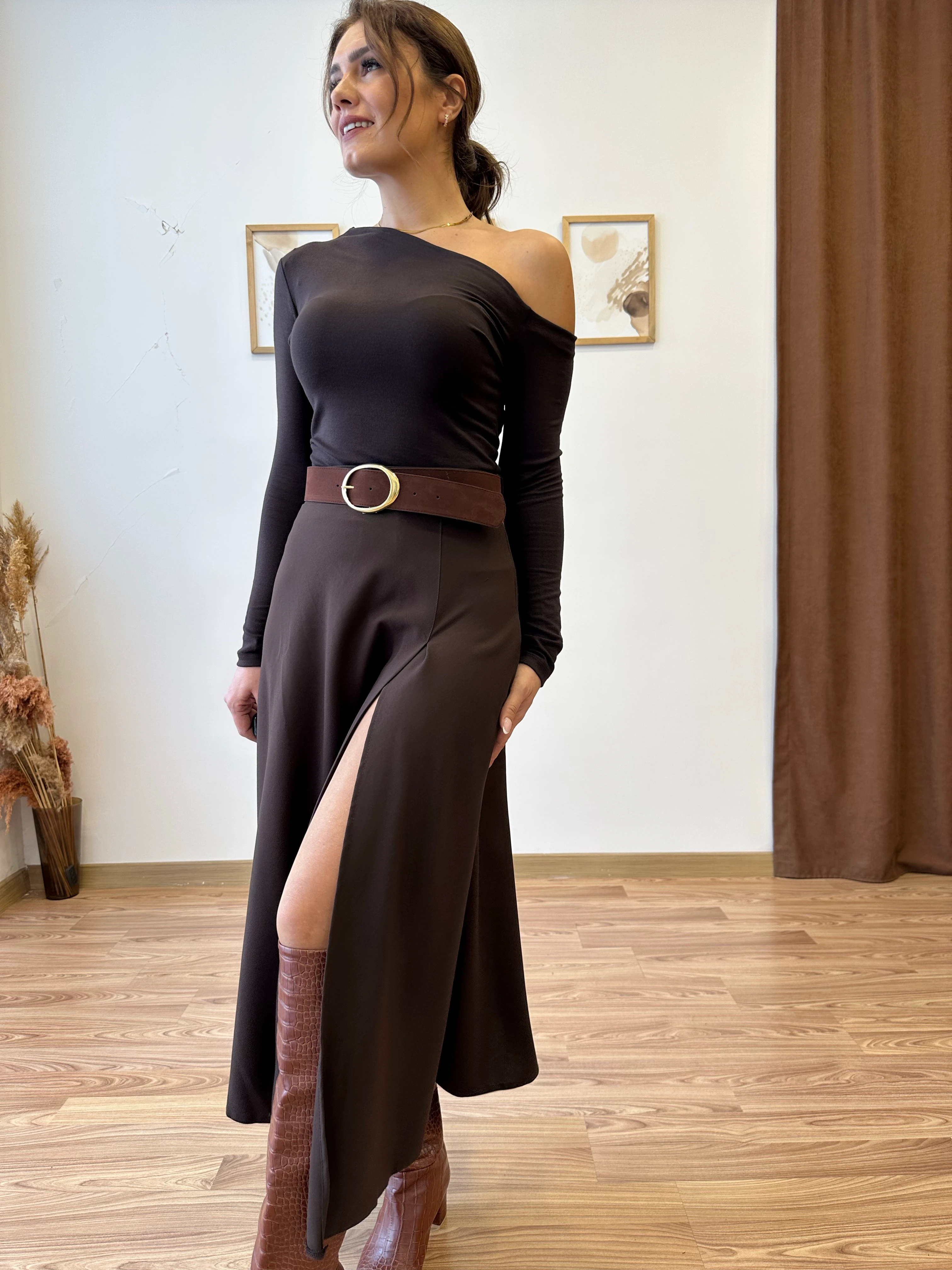 Yırtmaçlı Uzun Etek