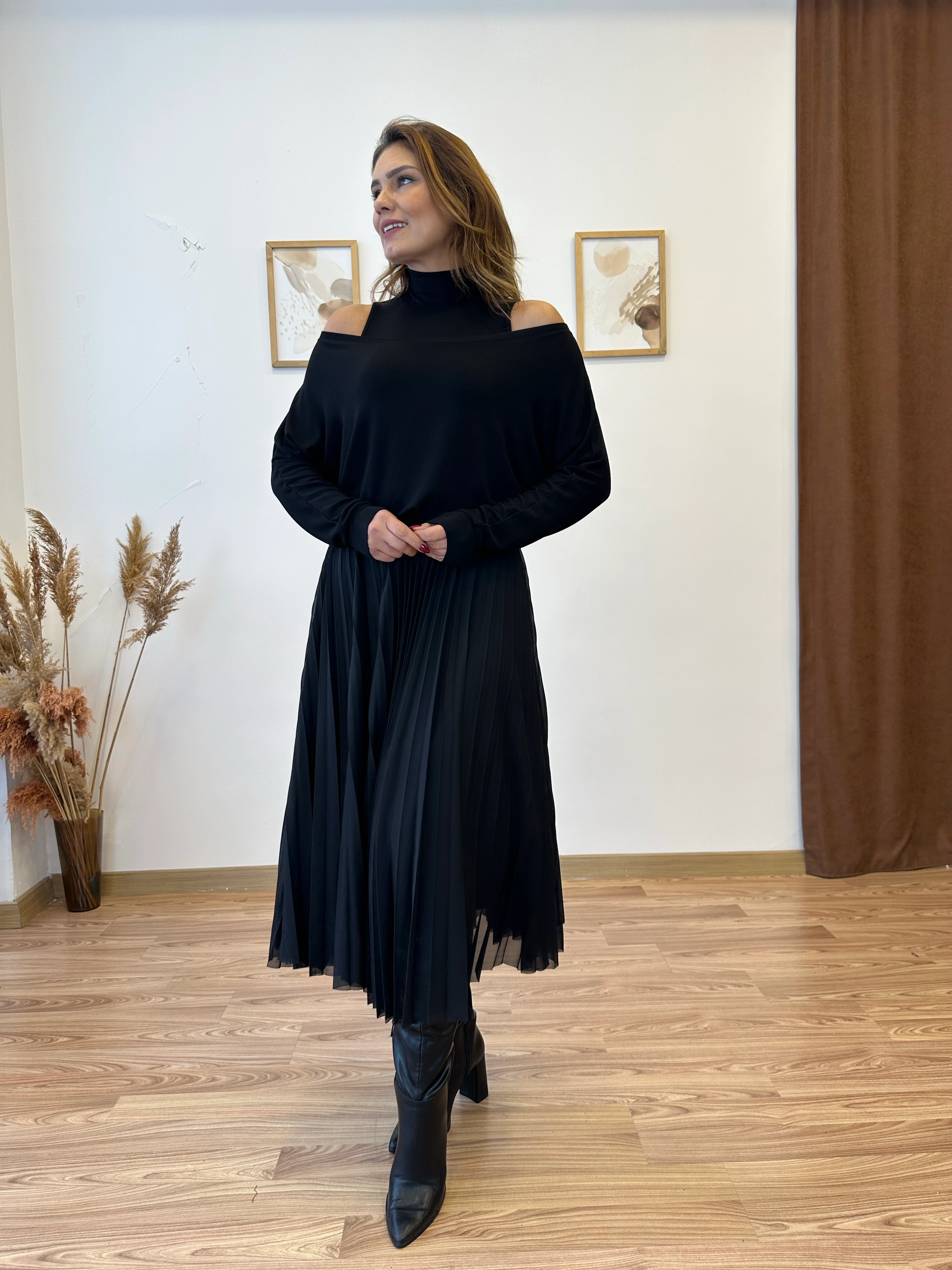 Boğazlı Piliseli İkili Elbise