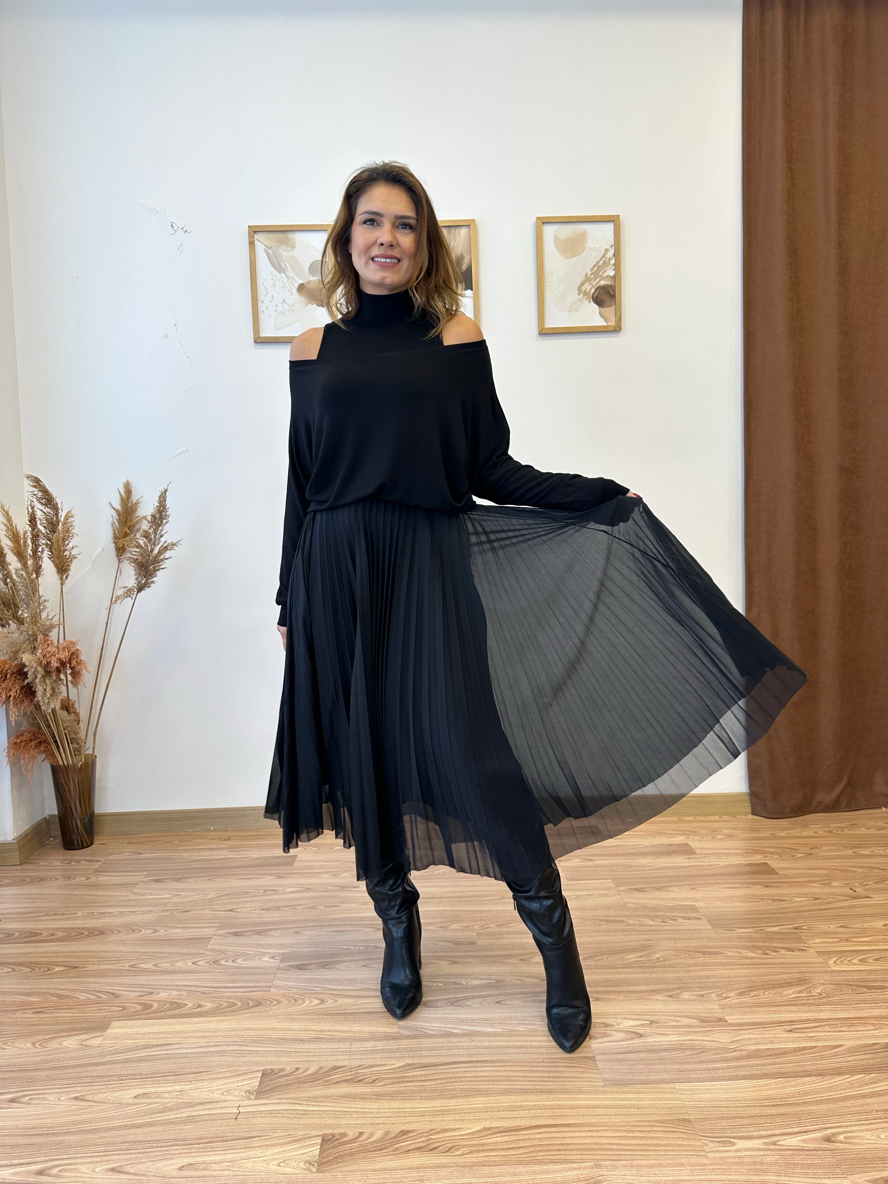 Boğazlı Piliseli İkili Elbise - siyah