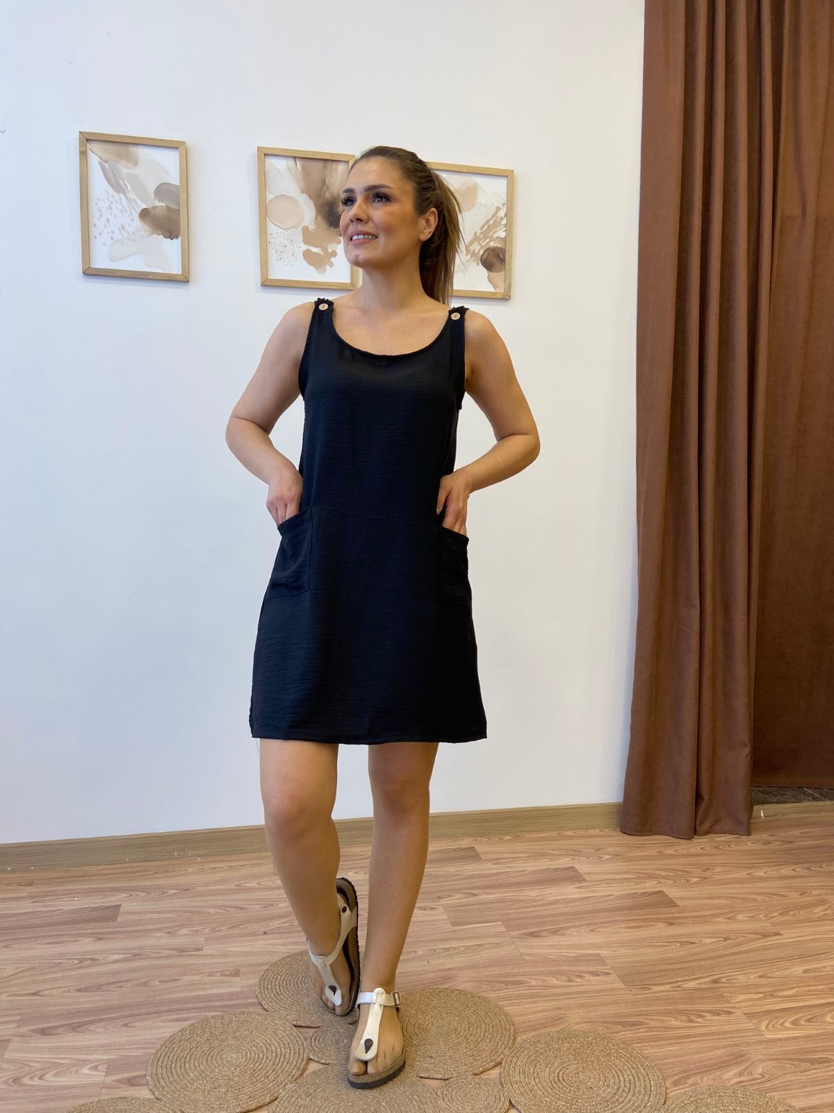 Askısı Düğmeli Mini Keten Elbise
