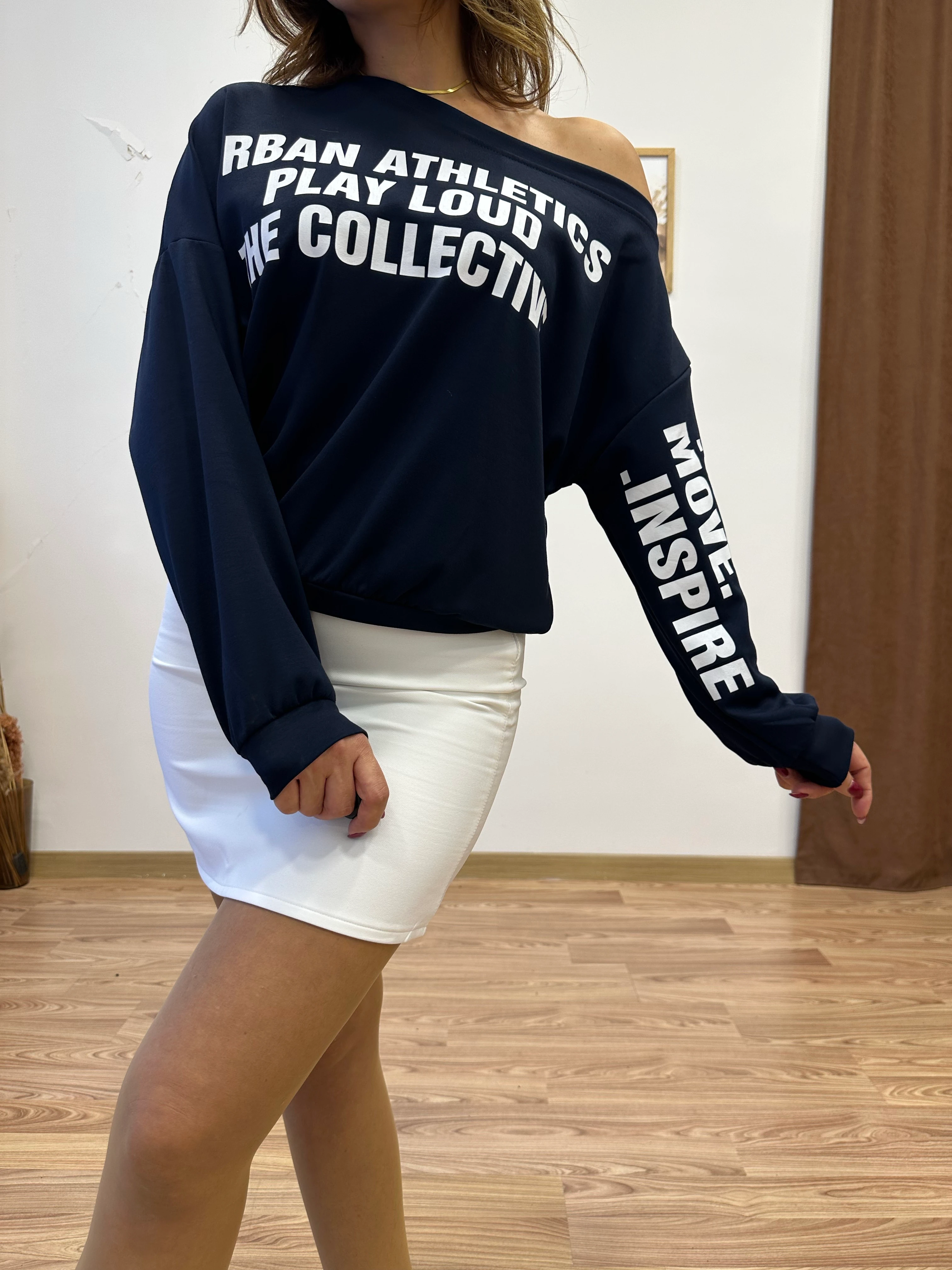 Omzu Düşük Yazı Baskılı Sweatshirt