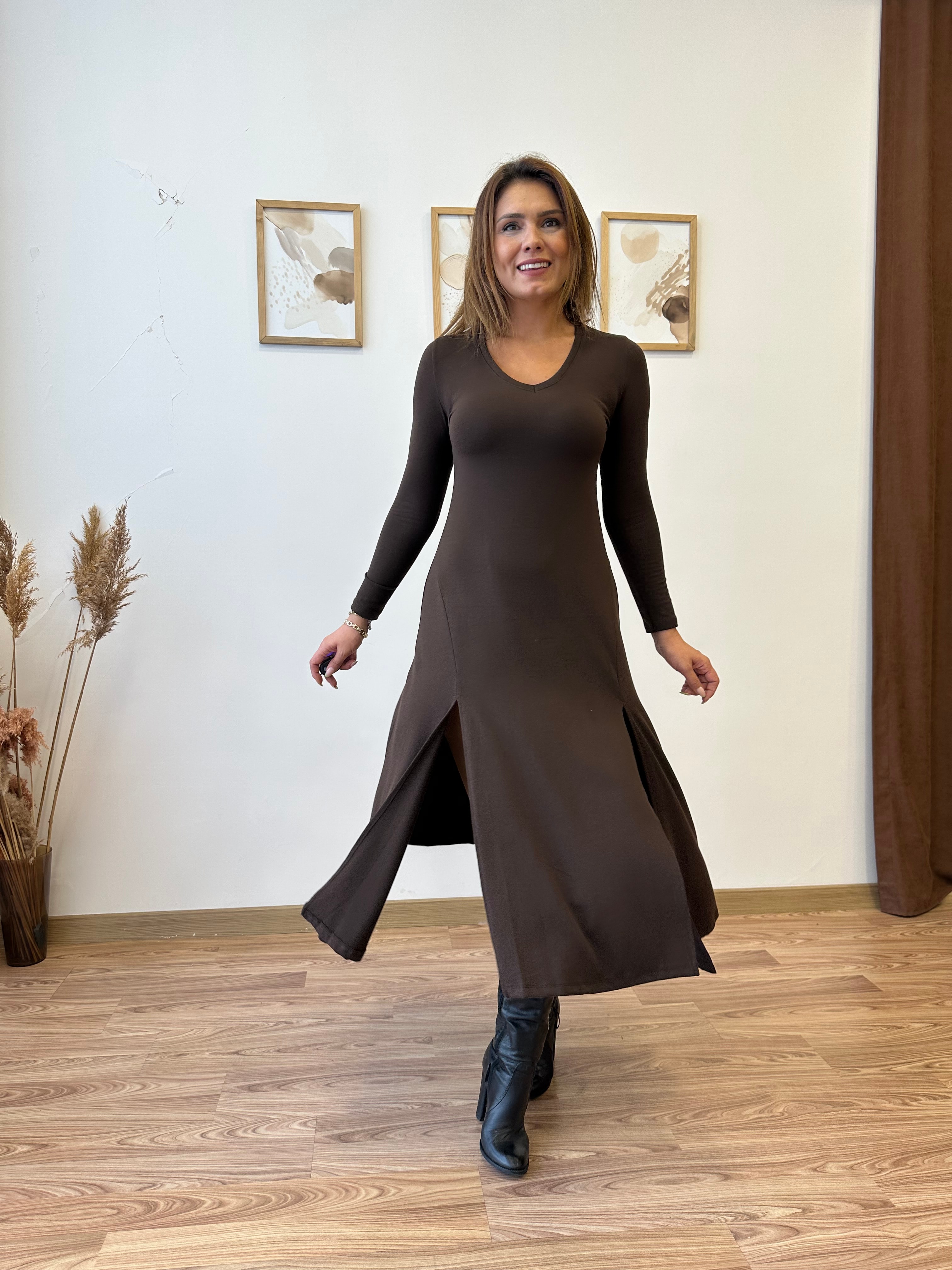 Çift Yırtmaçlı Midi Elbise