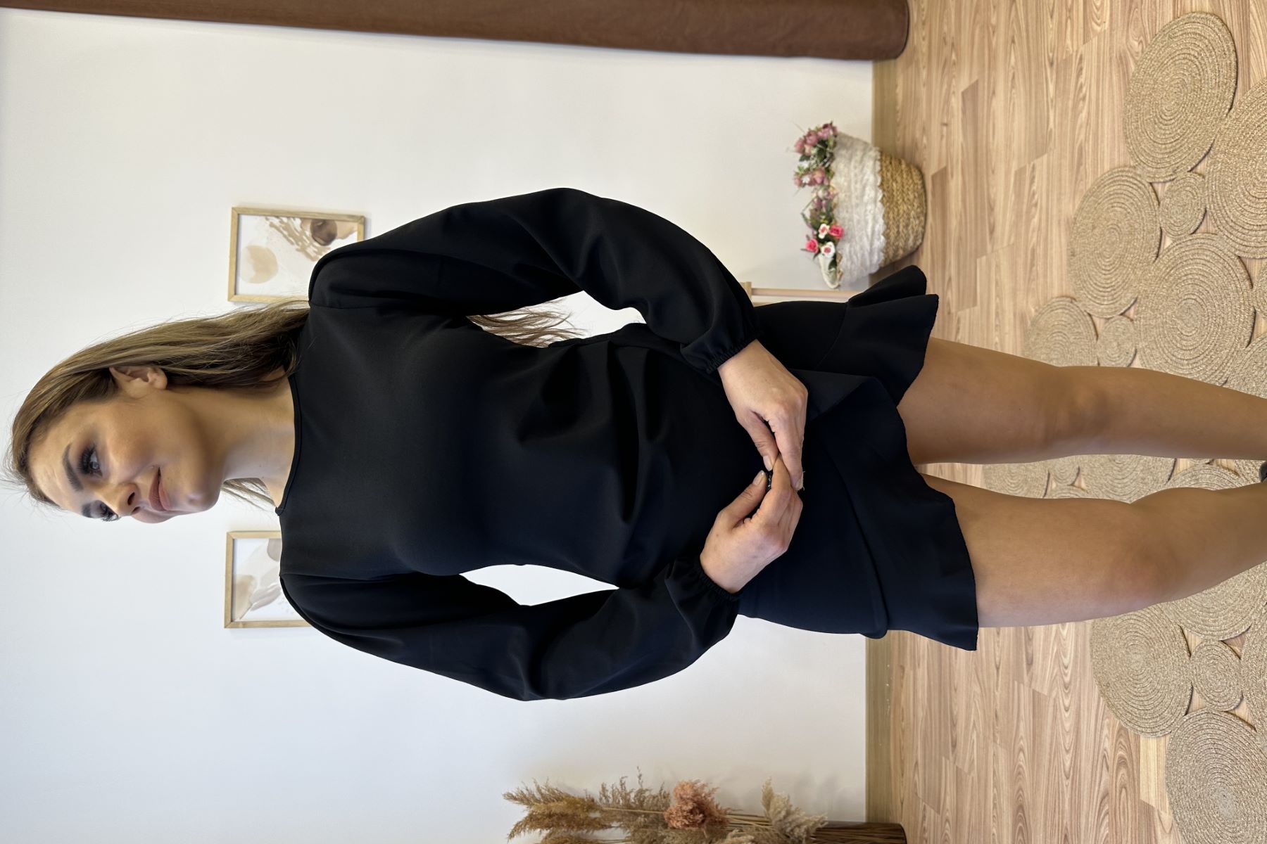 Eteği Volanlı Mini Krep Elbise