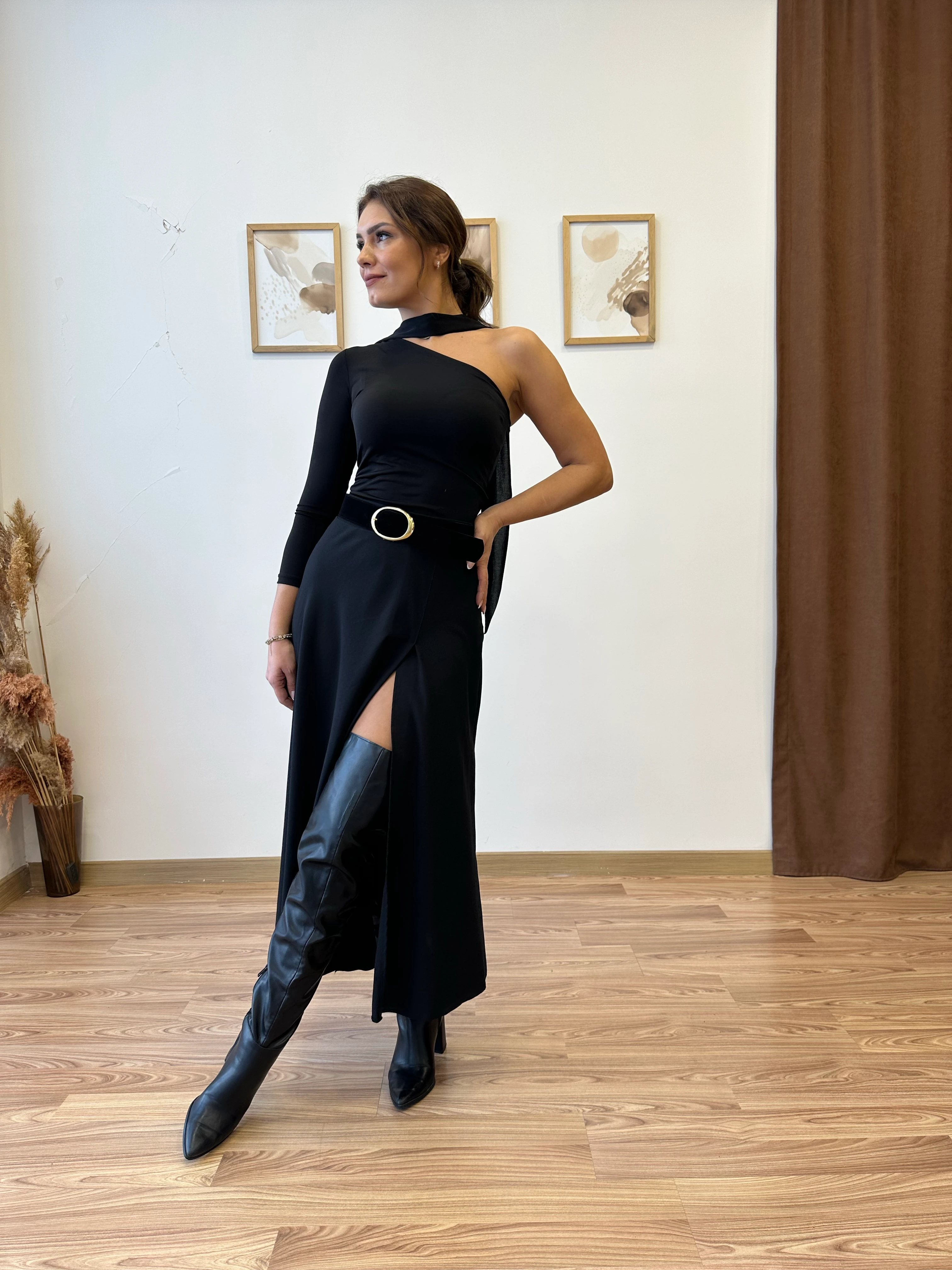 Yırtmaçlı Uzun Etek