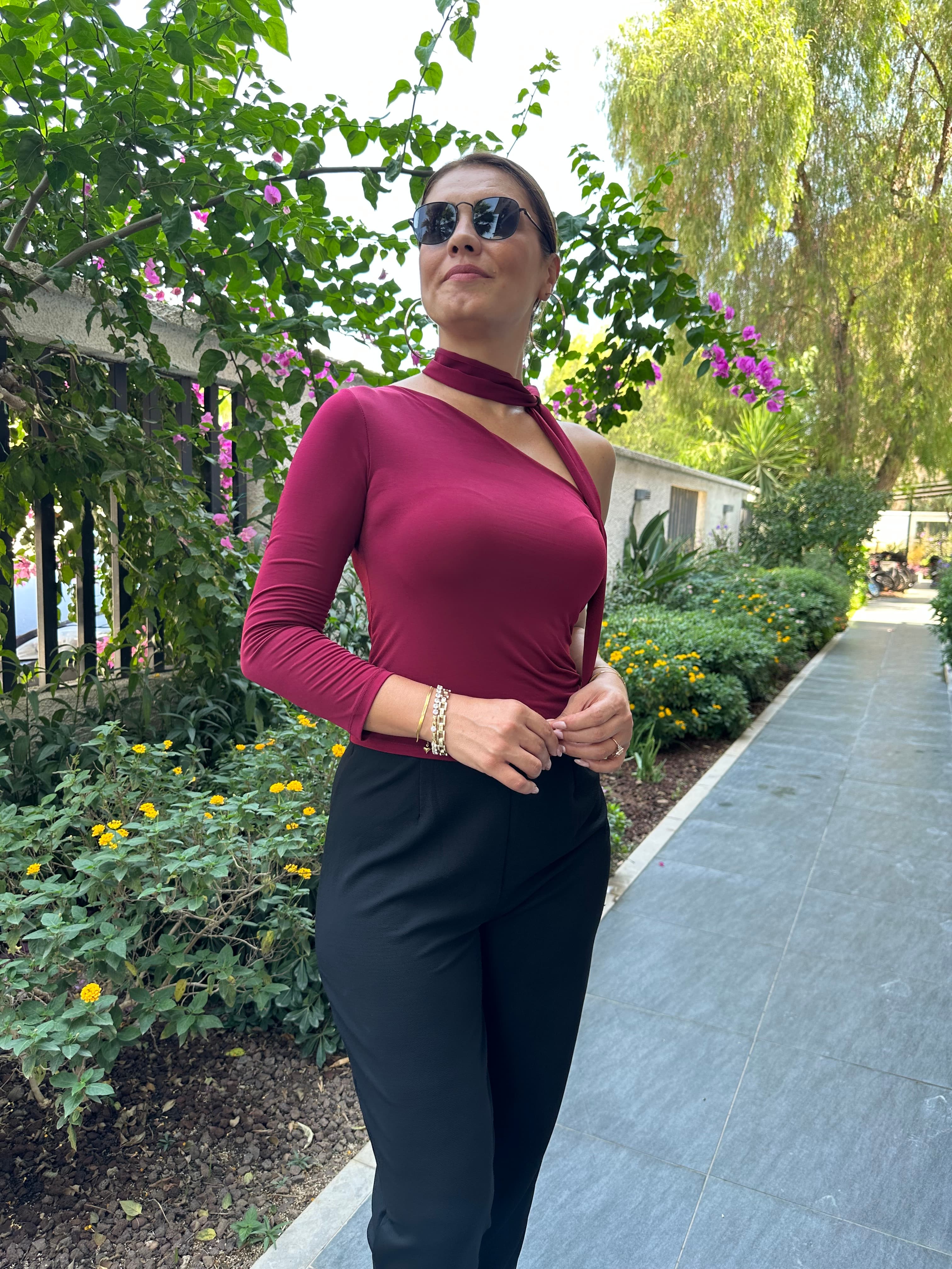 Fularlı Tek Omuz Sandy Bluz