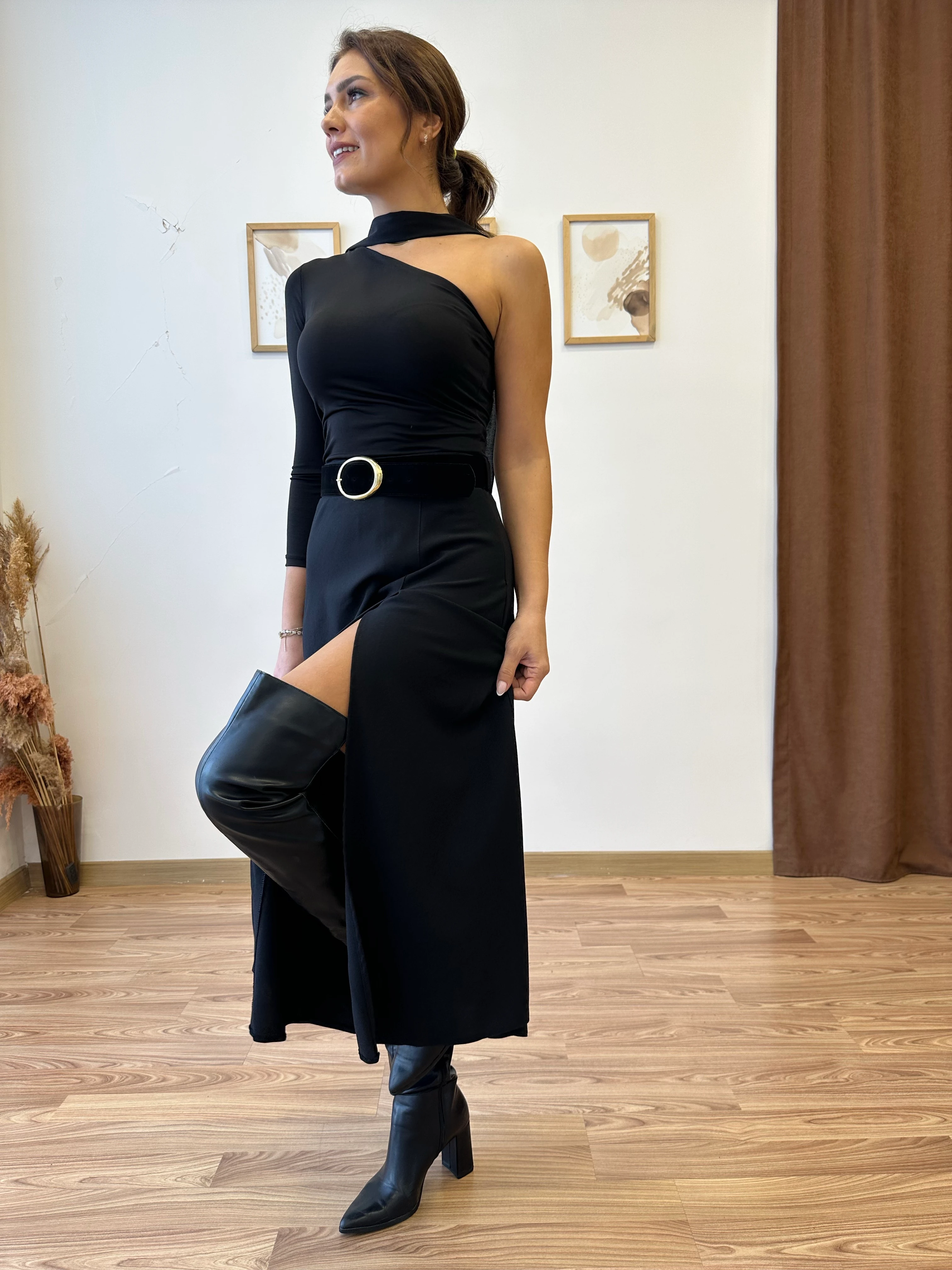 Yırtmaçlı Uzun Etek