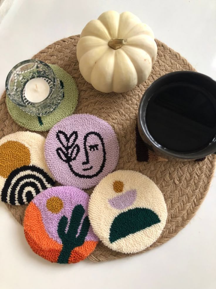 Punch - Charm, Broş ya da Bardak Altlığı Tasarım Atölyesi