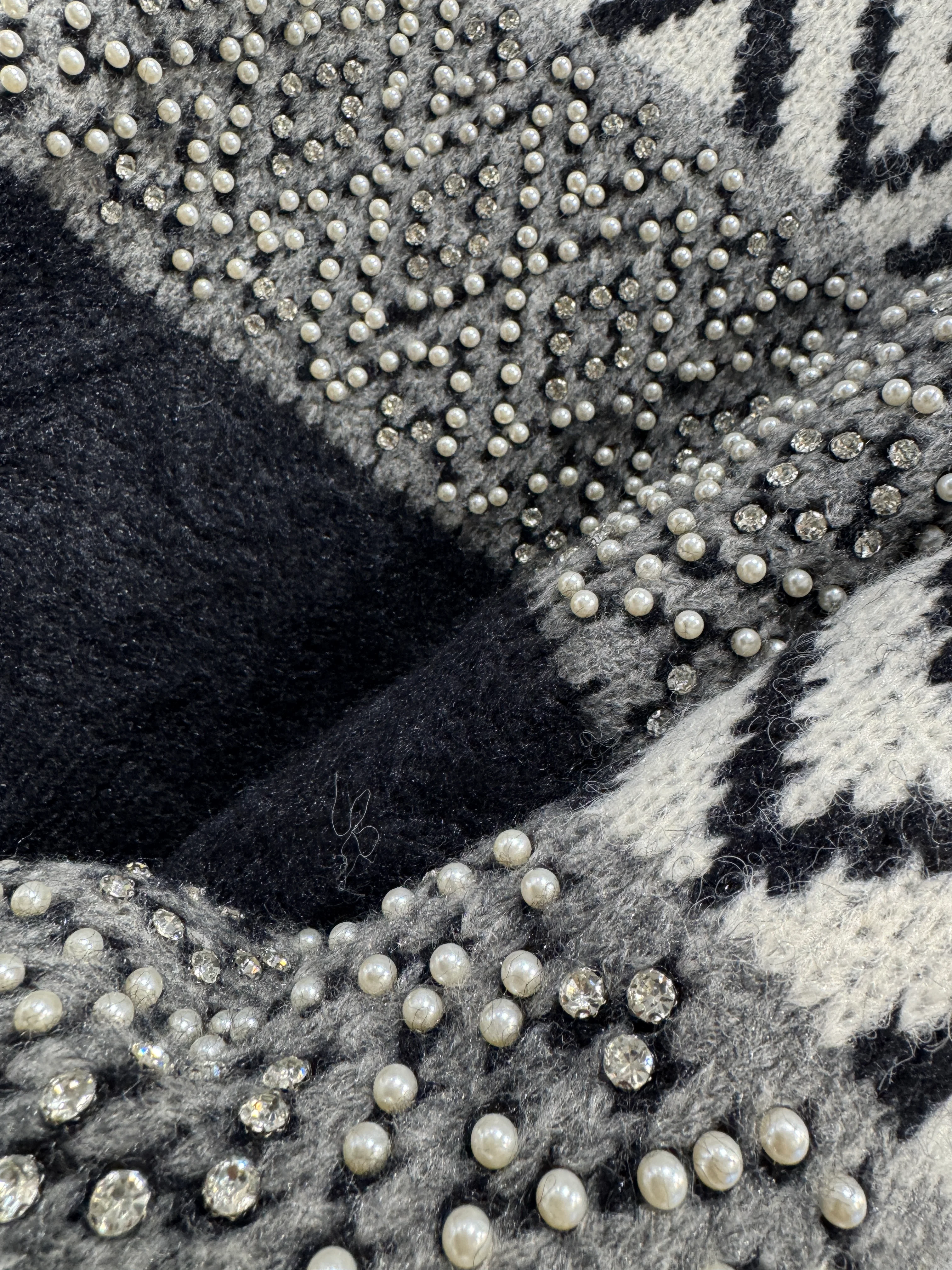 Premium Kalite,İnci İşlemeli Yün Kazak