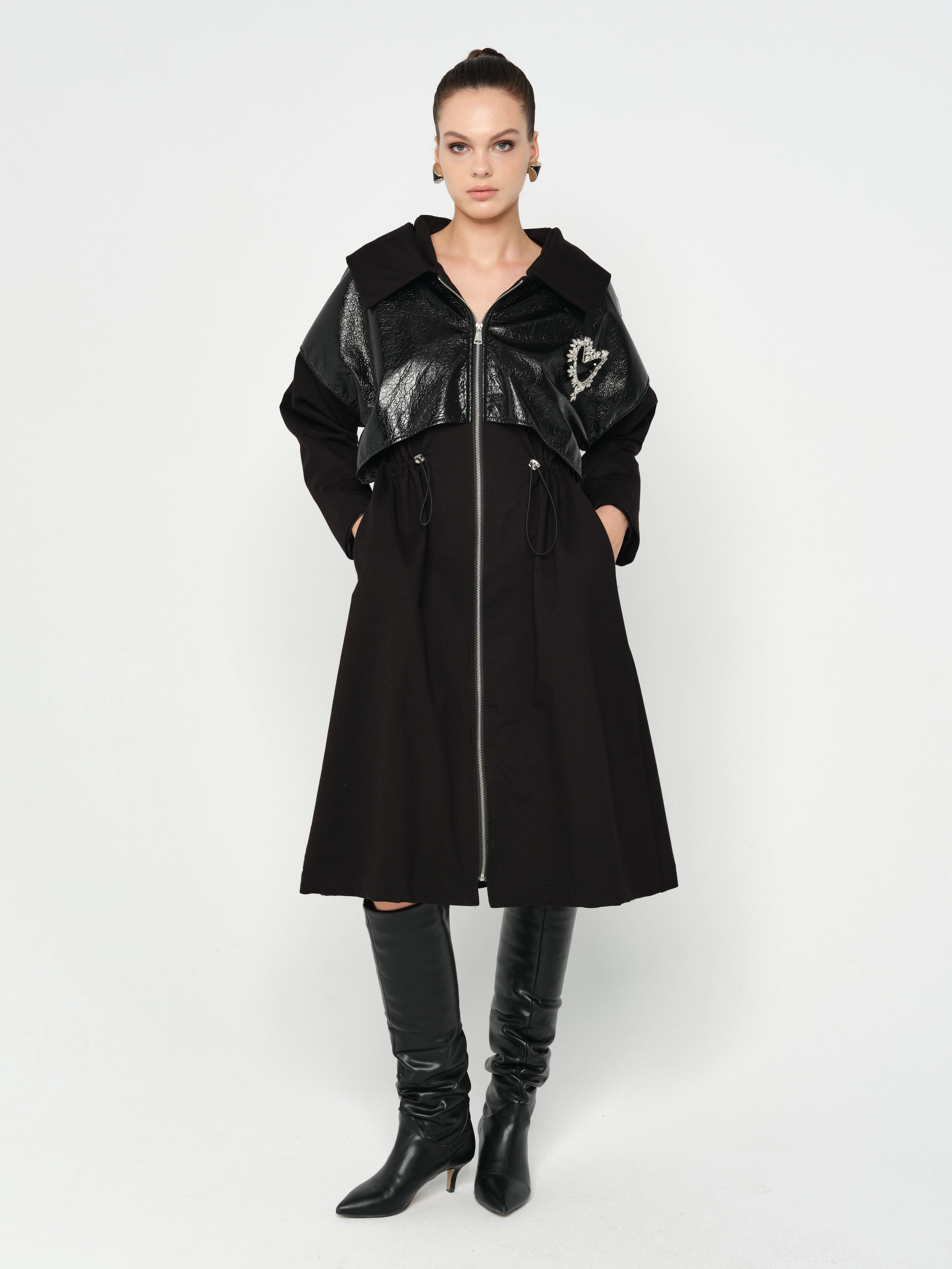 Rugan Detaylı,Fermuarlı,Astarlı,Kapşonlu Trençkot