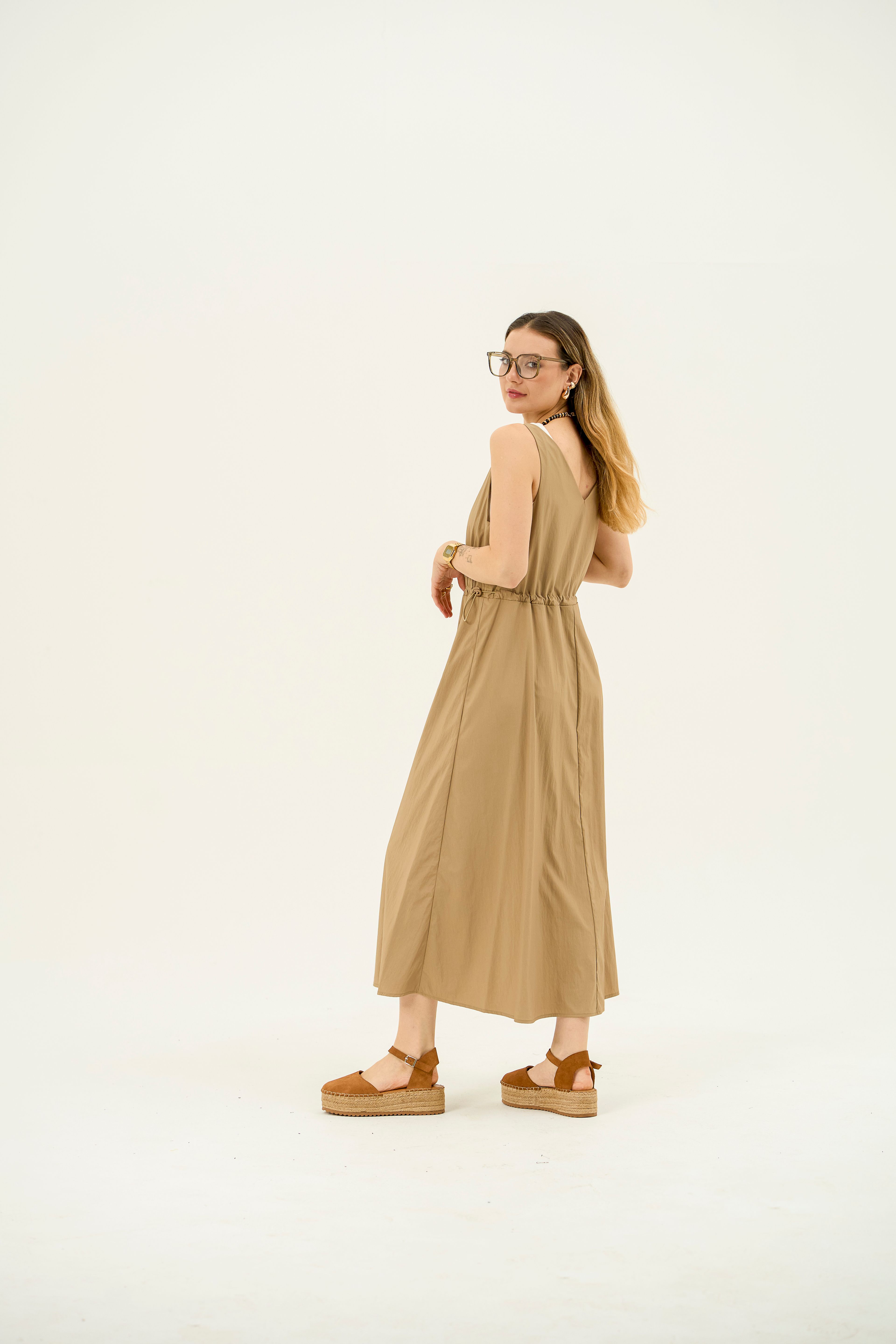 V Yakalı,Bel Kısmı Lastikli,Paraşüt Kumaş Elbise- Beige