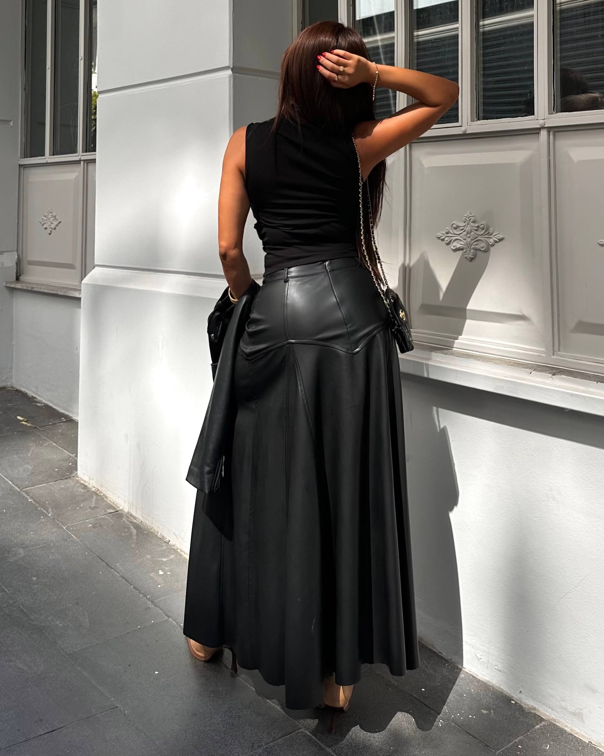 Parçalı,Korsajlı Deri Etek