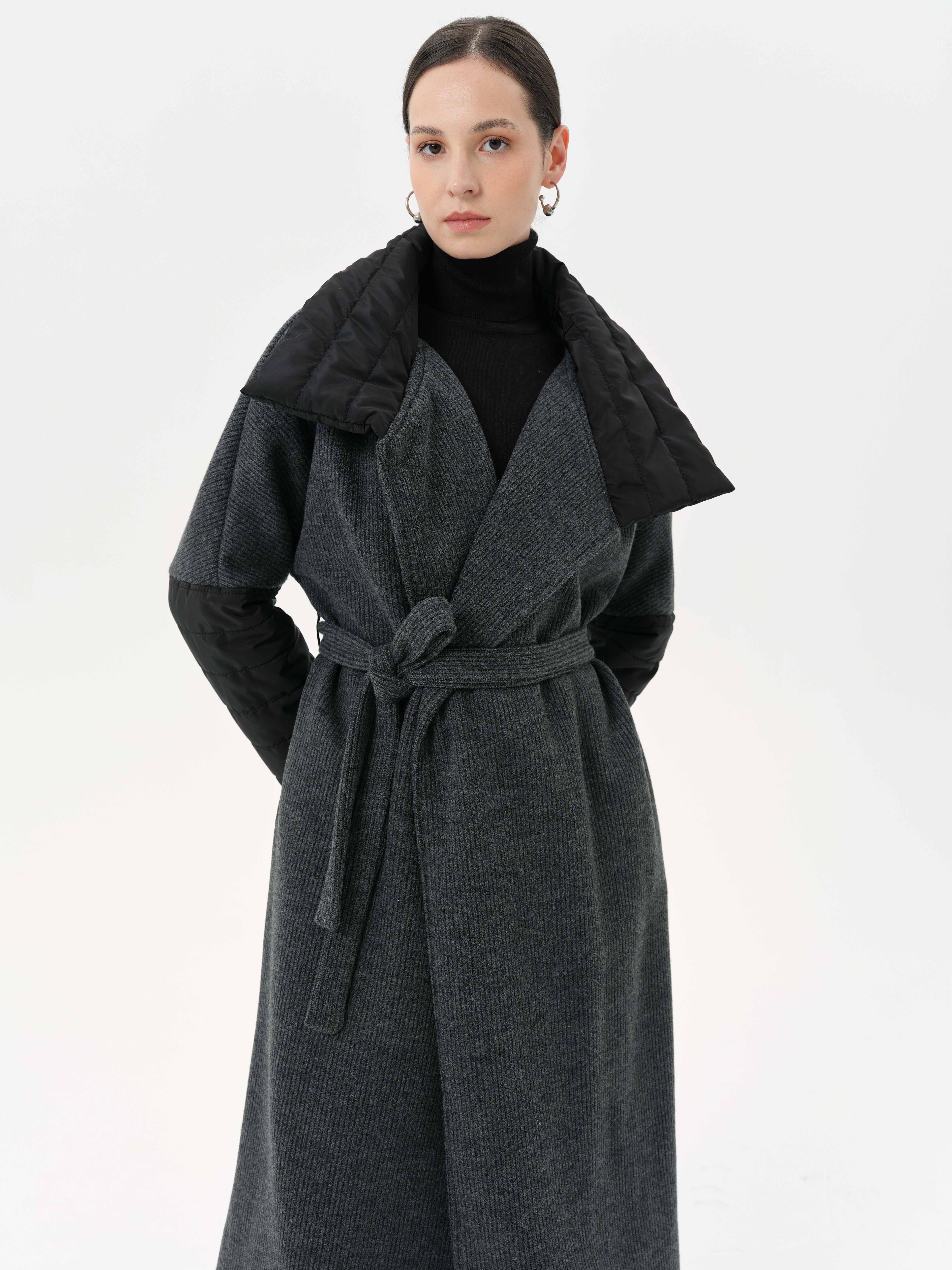 Tasarım,Yakası Ve Kolları Anorak, Kaşe Kaban