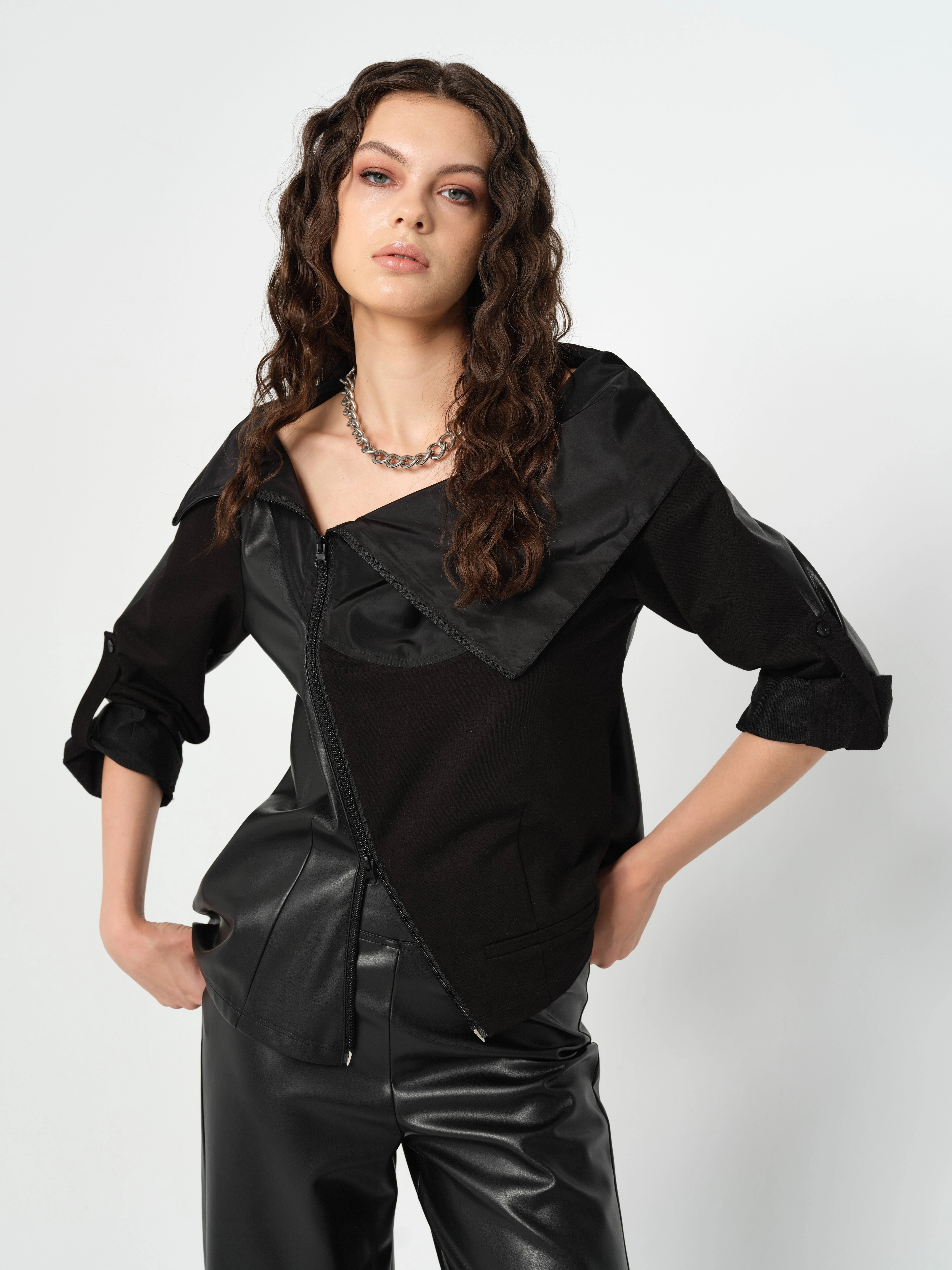 Tasarım,Fermuar ve Deri Detaylı Bluz