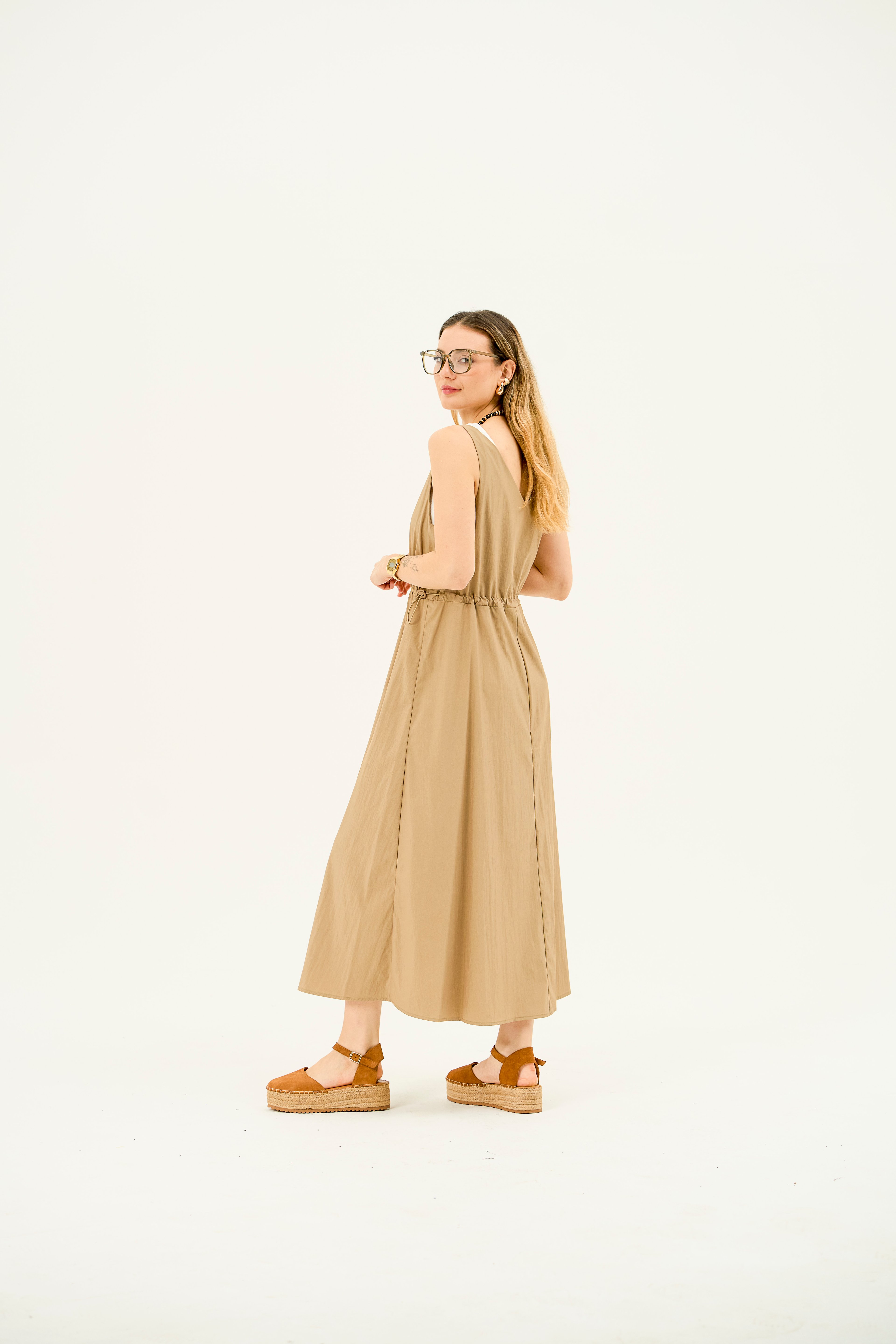 V Yakalı,Bel Kısmı Lastikli,Paraşüt Kumaş Elbise- Beige