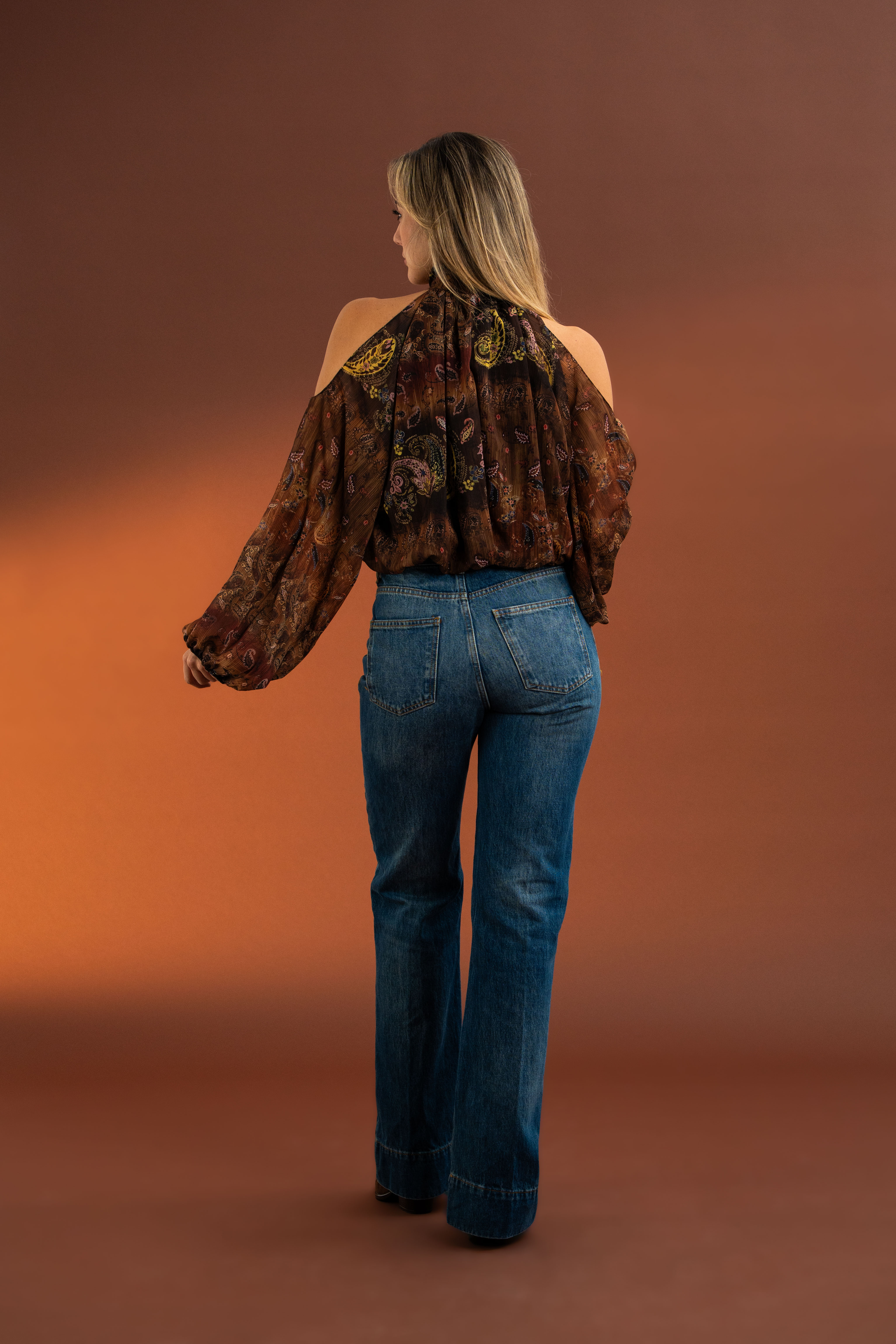 Omuzu Açık,Belden Lastikli Bluz