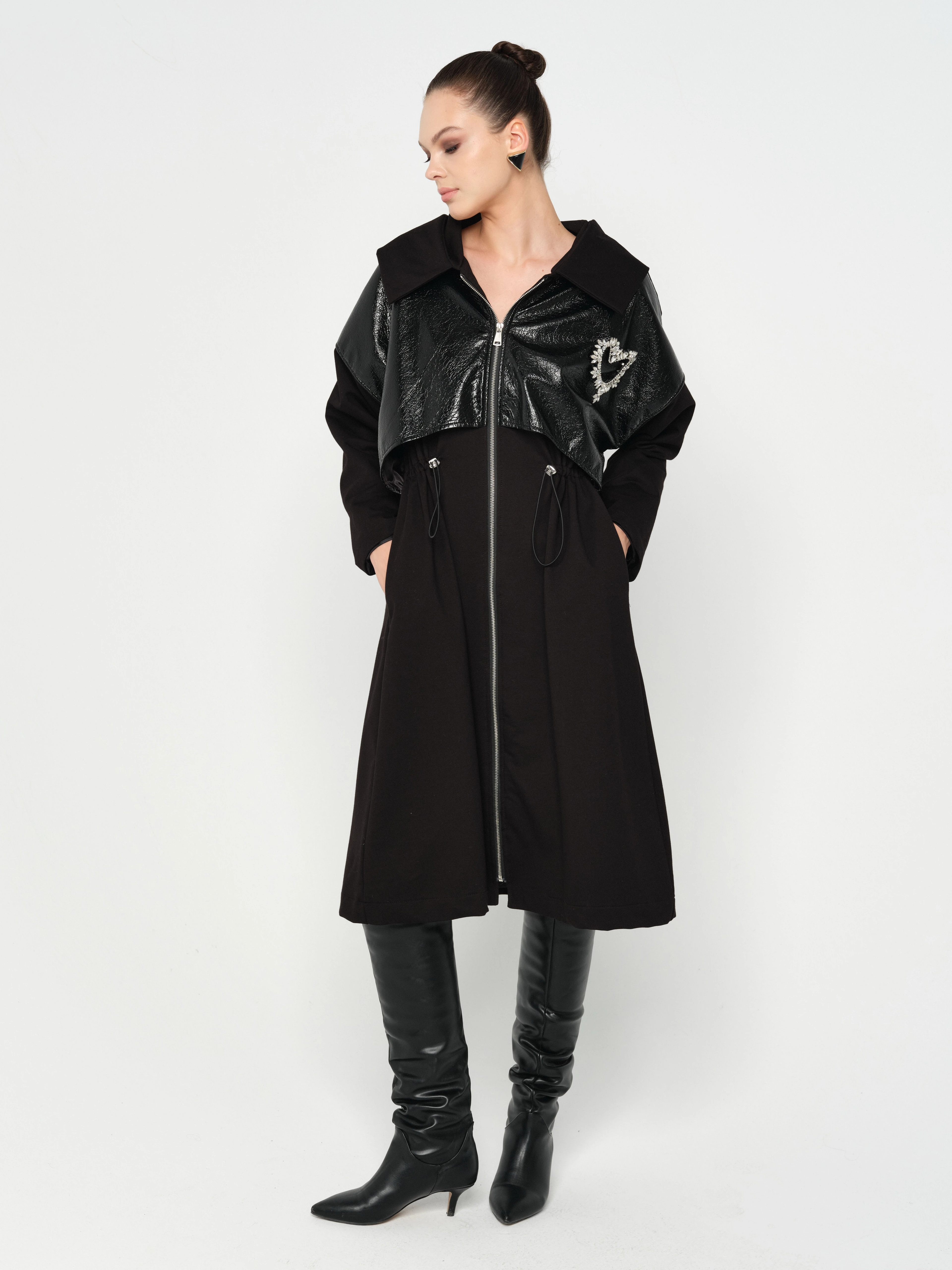 Rugan Detaylı,Fermuarlı,Astarlı,Kapşonlu Trençkot