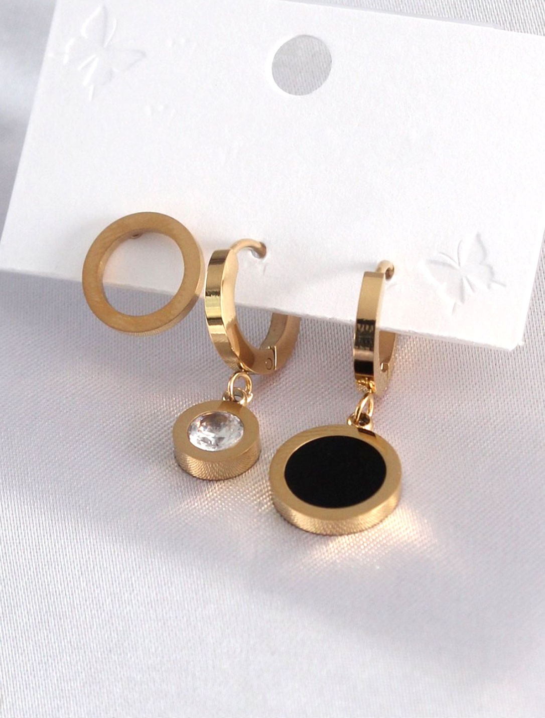 Çelik Gold Renk Zirkon Taşlı Daire Model Kadın Küpe Seti