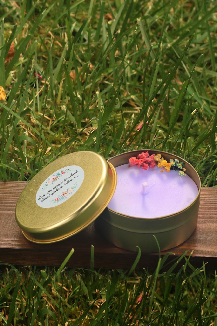 Organik Doğal Lavanta Kokulu Soya Wax El Yapımı Metal Kutulu Mum 100 Cc