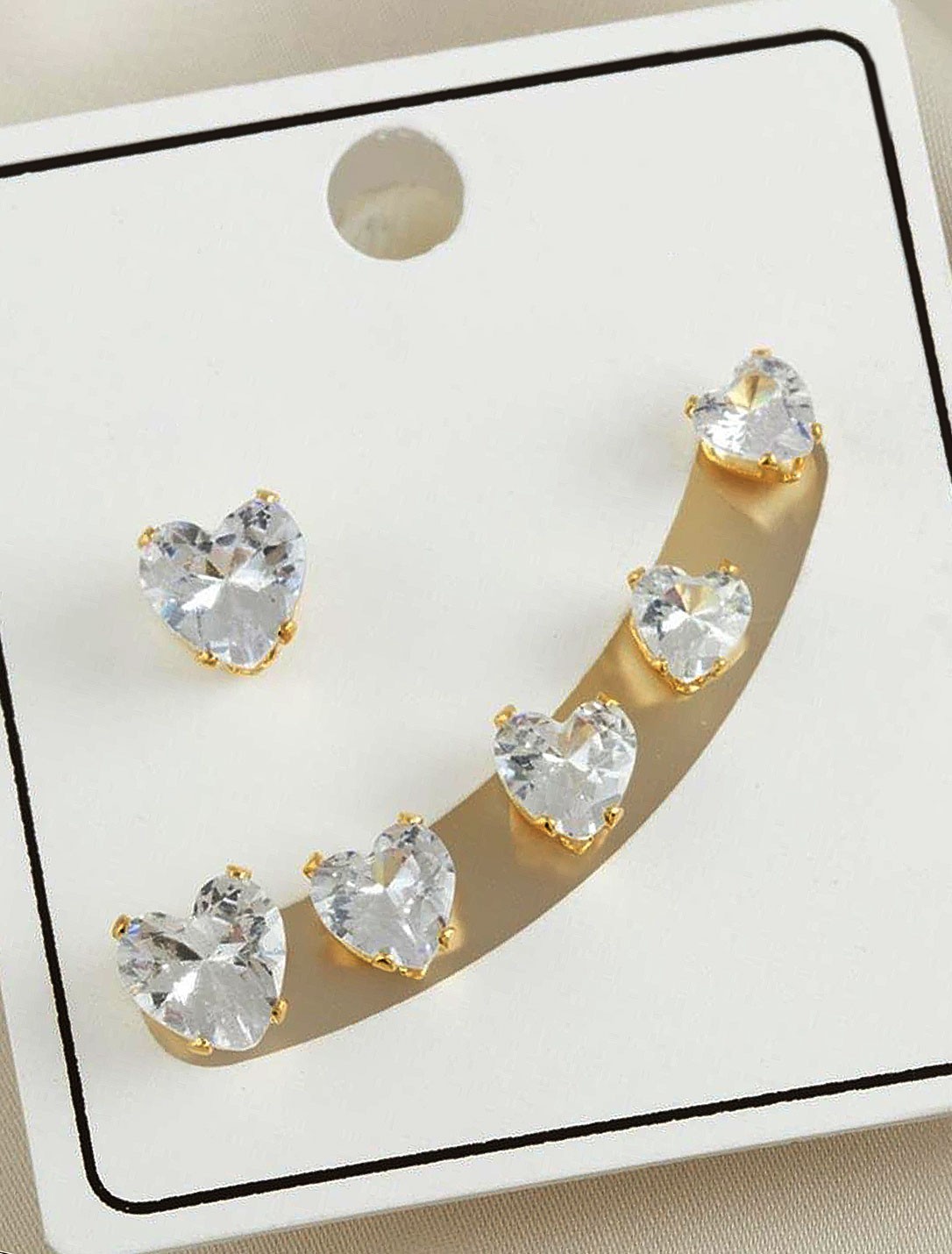 Çelik Gold Renk Zirkon Taşlı Kalp Model Kadın Küpe Seti