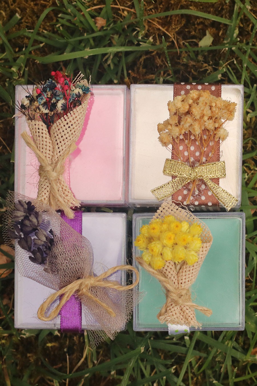 Organik Doğal Kokulu Soya Wax Mor Yeşil Pembe Krem Renk 4'lü Hediyelik Mum