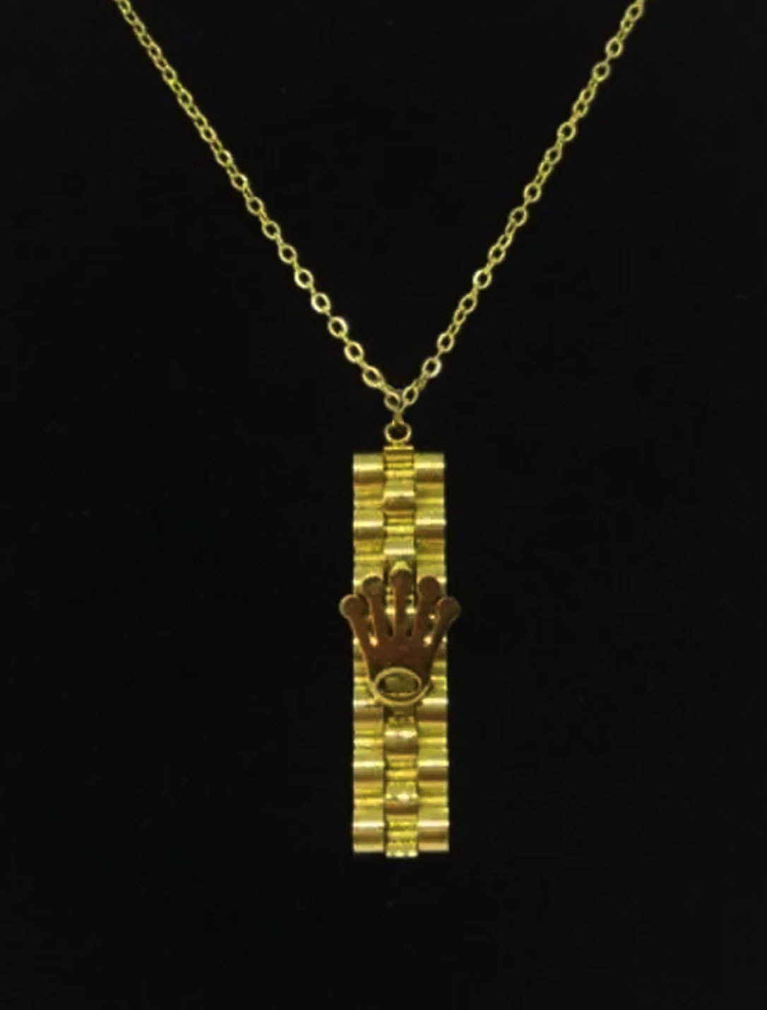 Çelik Gold Renk Kordon Taç Model Kadın Kolye