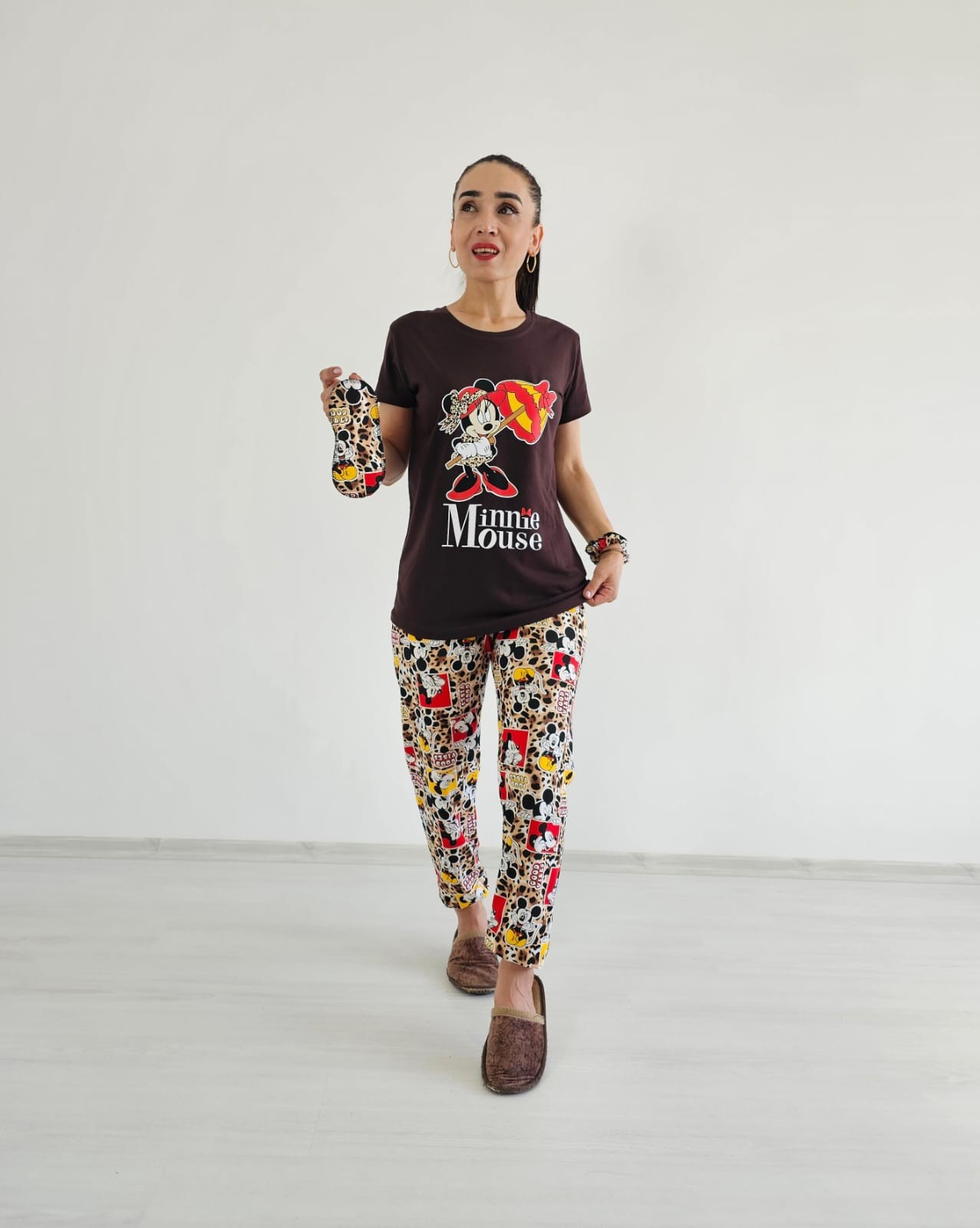 Şemsiye Mickey Pijama Takımı - KAHVERENGİ