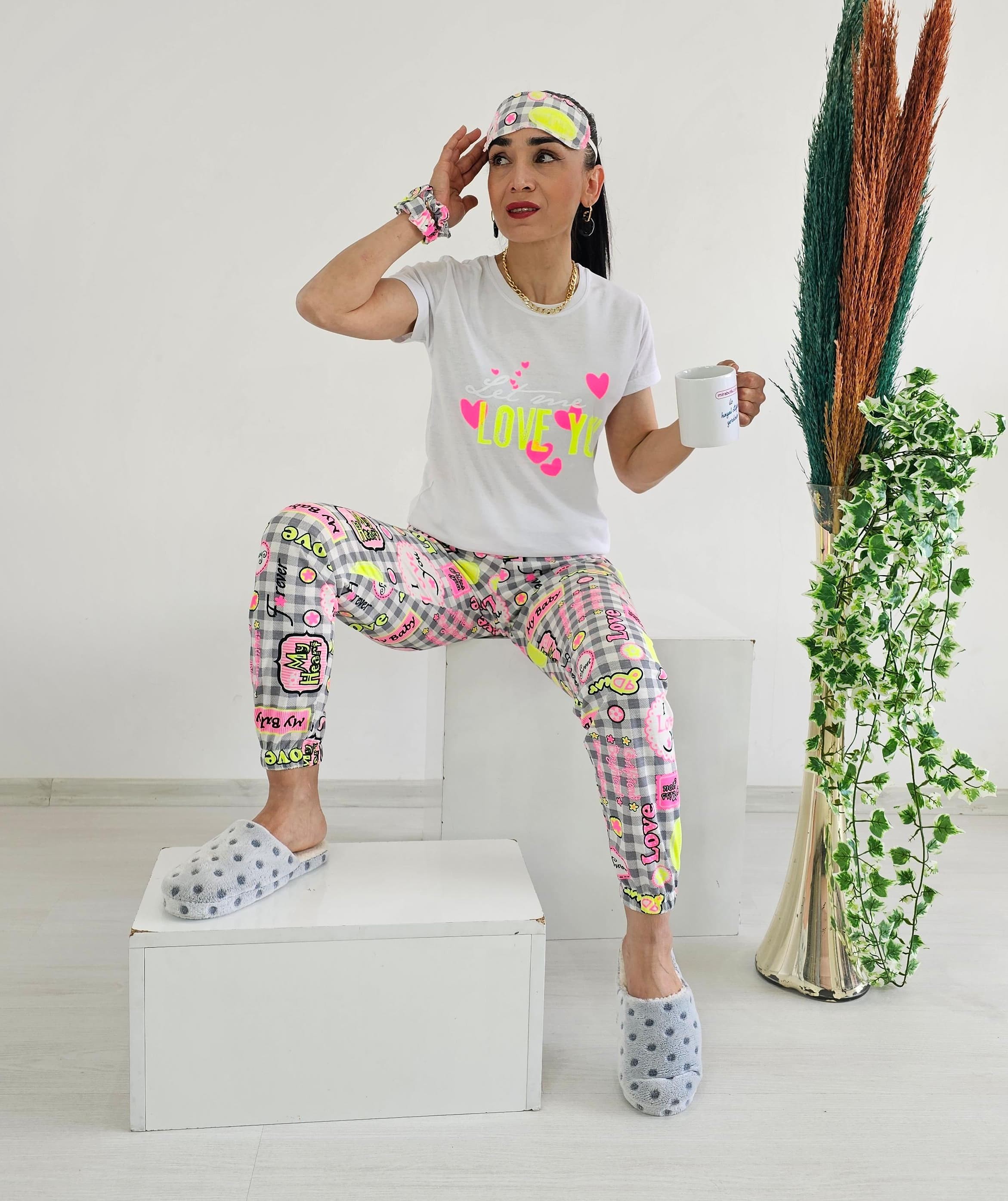 Love You Ekose Pijama Takımı-beyaz