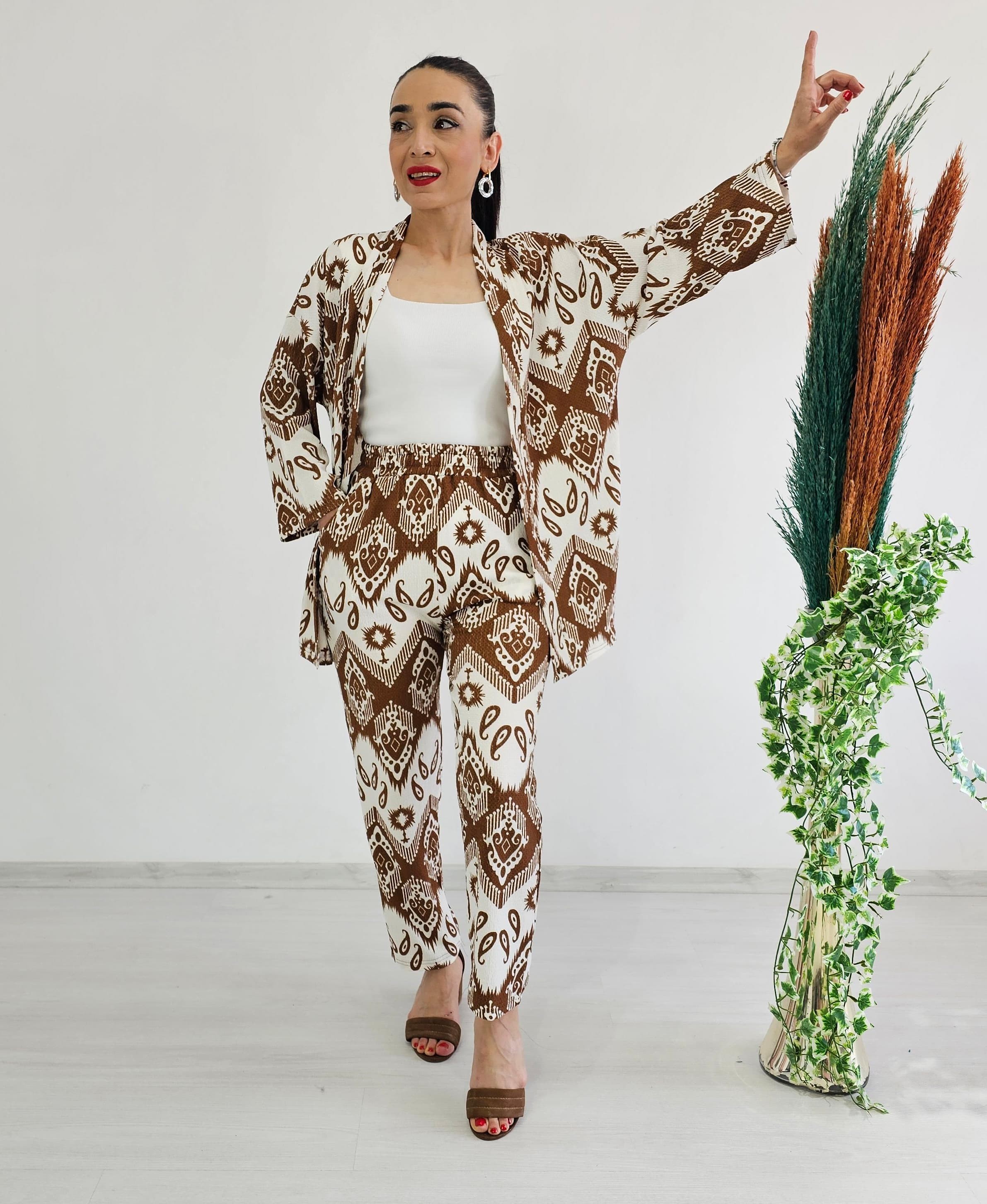 Dar Desenli Kimono Takımı - KAHVERENGİ