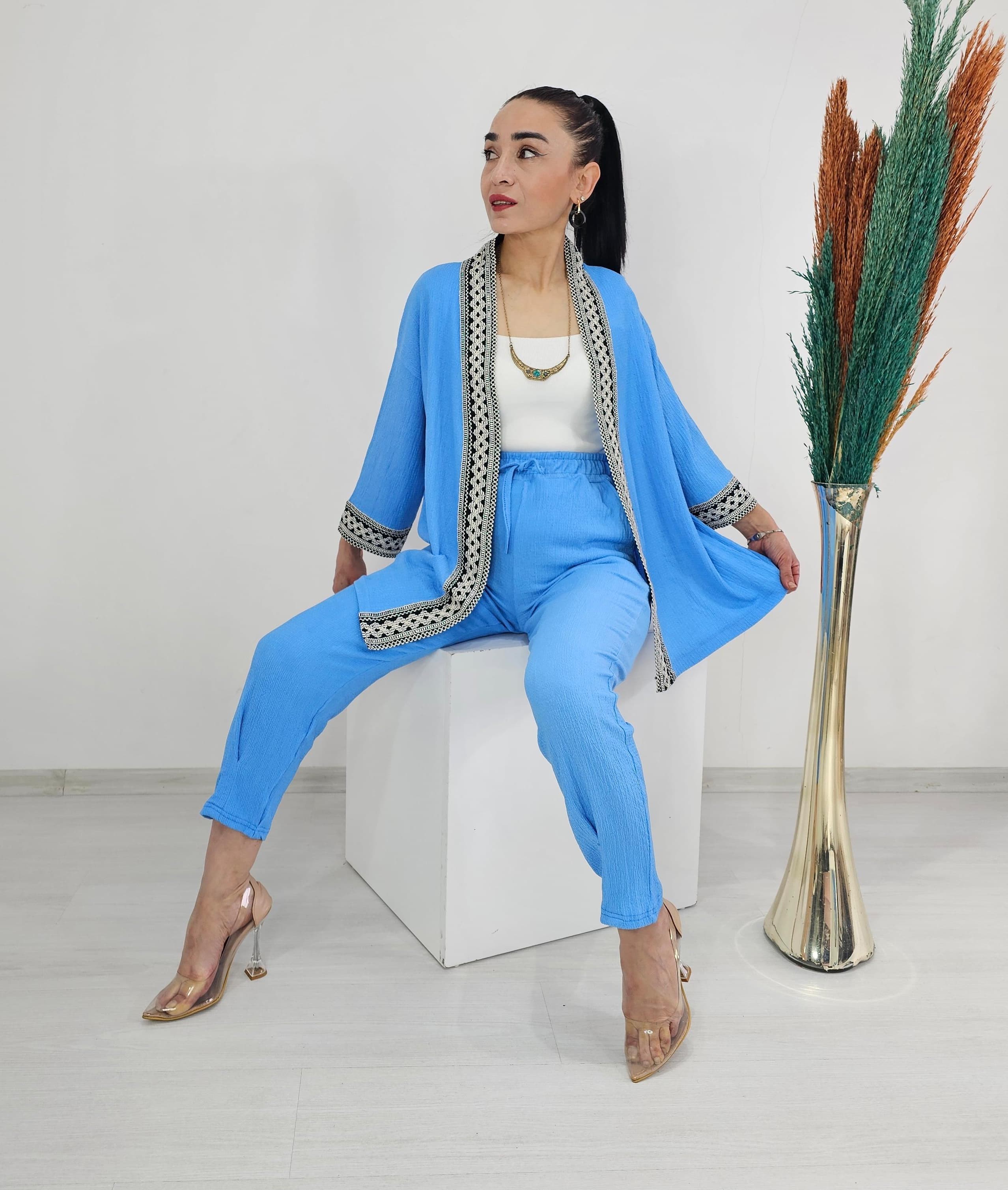 Dar Paça Pileli  Nakışlı Kimono Takımı