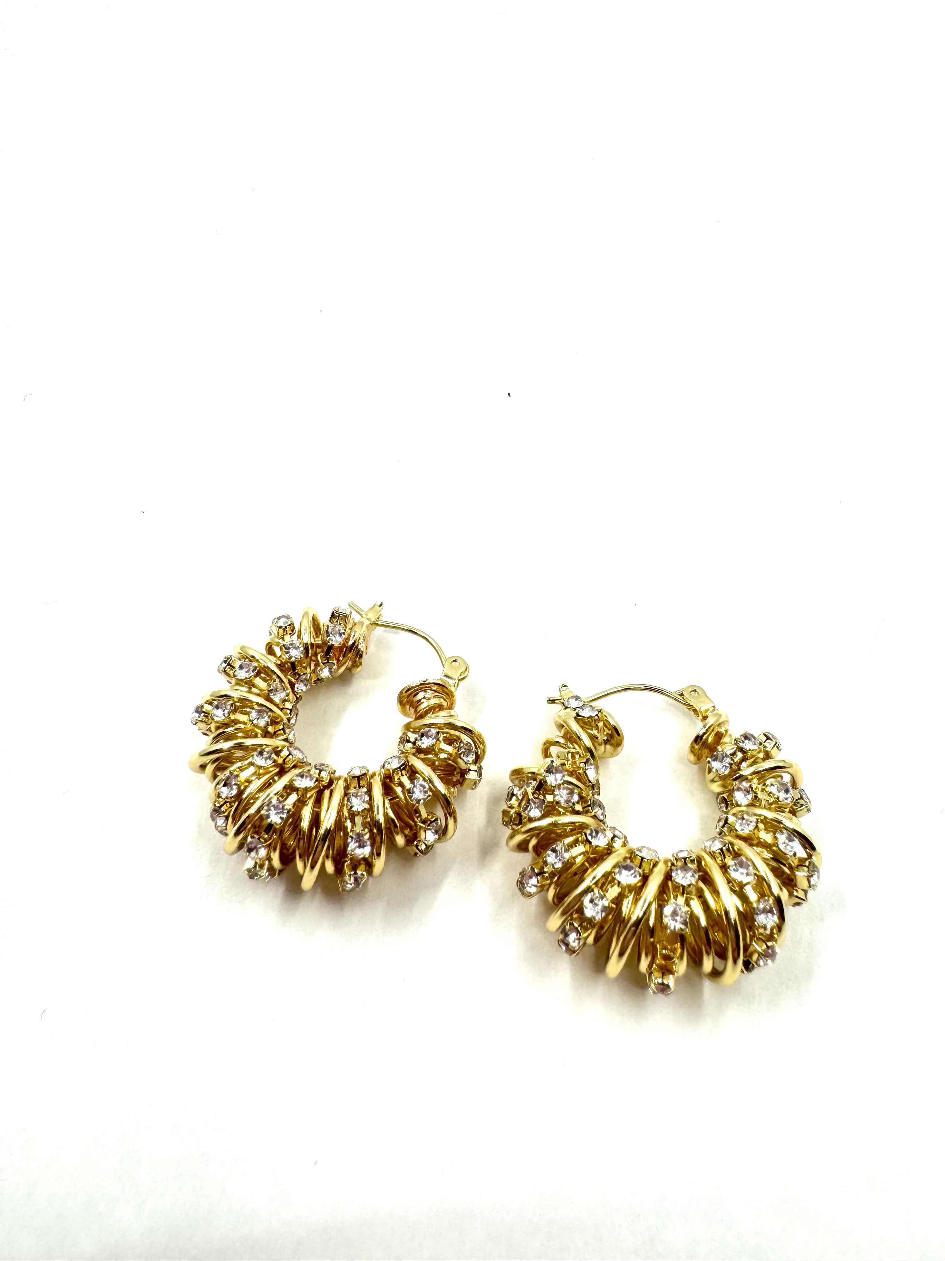 TAŞ DETAYLI GOLD HALKA KÜPE