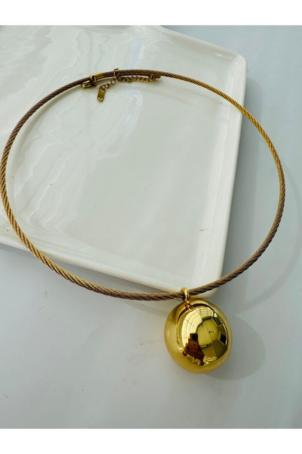 Çelik Top Detaylı Choker Kolye