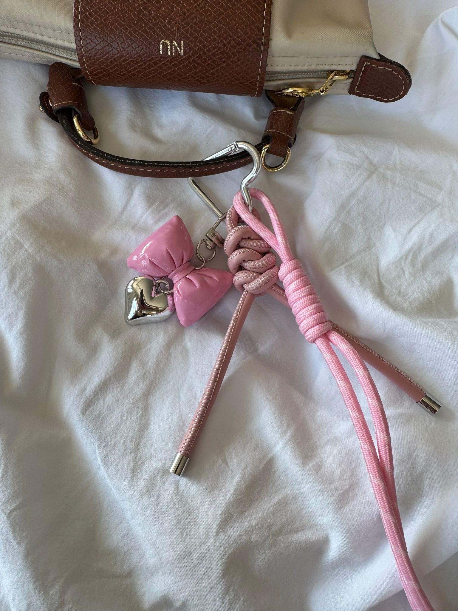 Fiyonk Çanta Charm 1