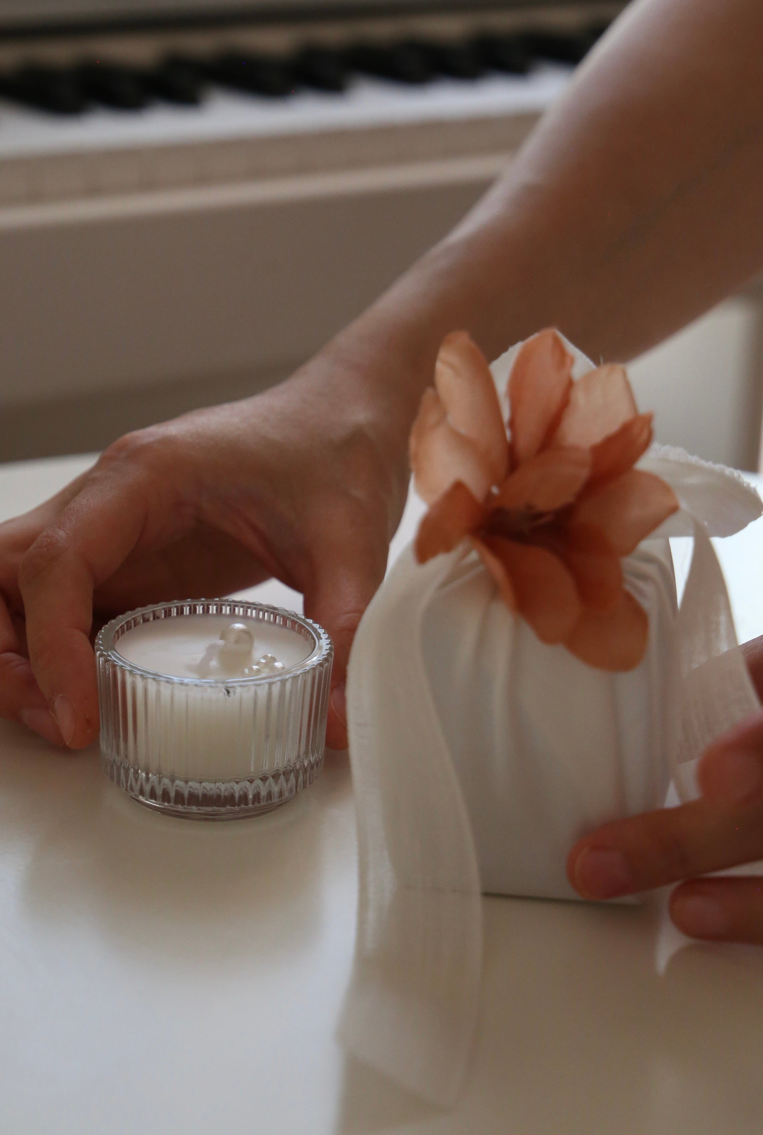 Lilyum Candle Gift