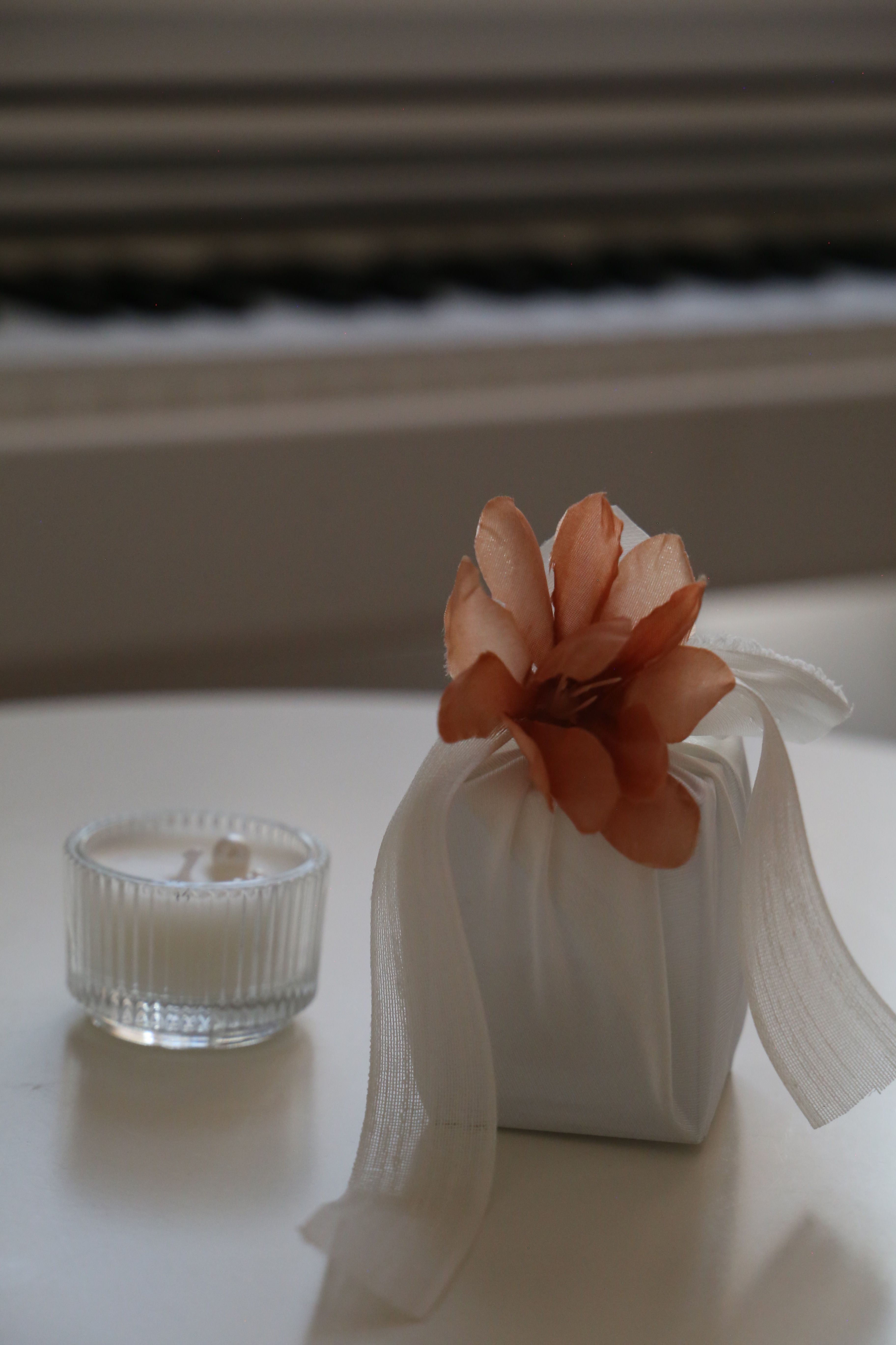 Lilyum Candle Gift