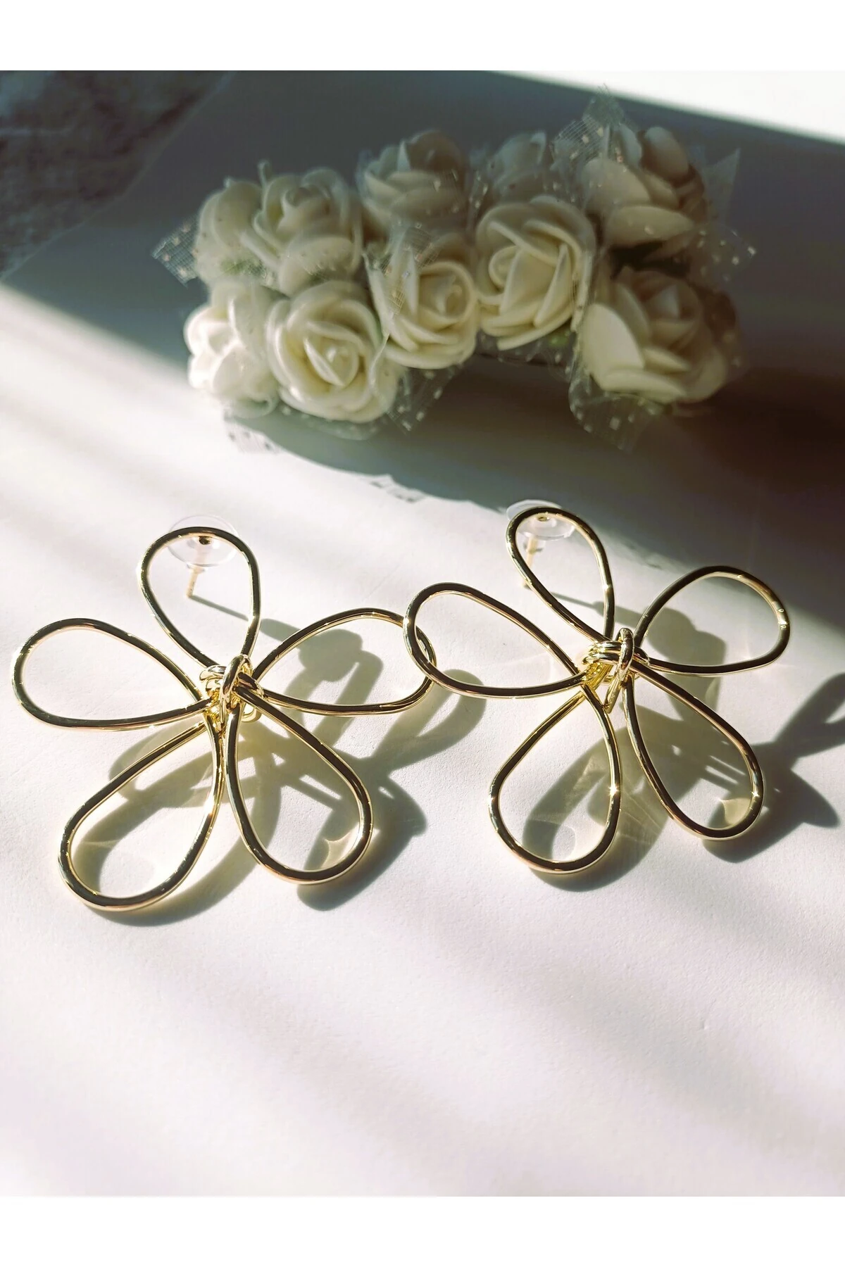 Gümüş Altın Renk Kaplama Nikelsiz Alerji Yapmayan Çiçek Demet Evgar Bahar Küpe