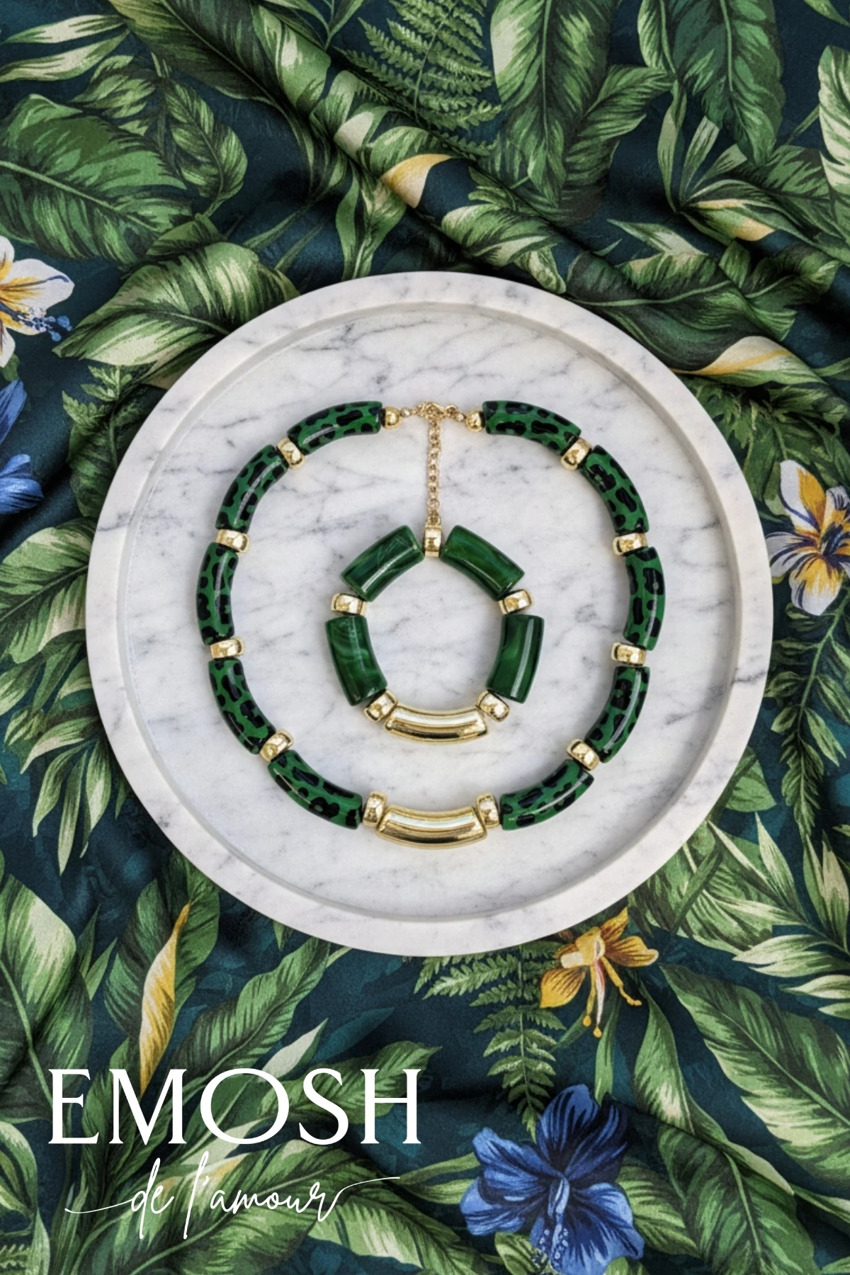 Tropikal Yeşil Leopar Desenli Reçine Kolye ve Yeşil Bileklik Seti – Jumbo Boncuklu