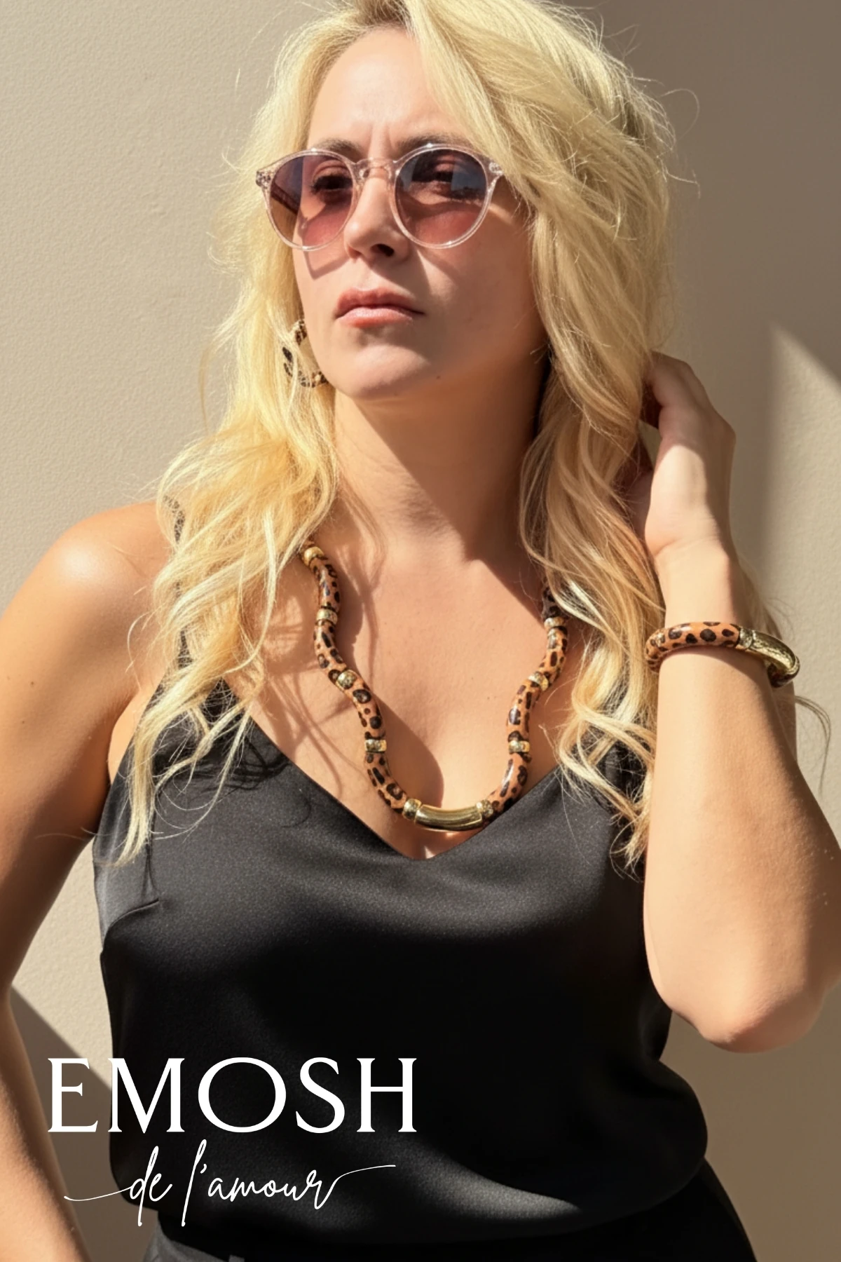 Leopar Desenli Gold Detaylı Kolye ve Bileklik Seti – Boncuklu Kadın Takı Seti