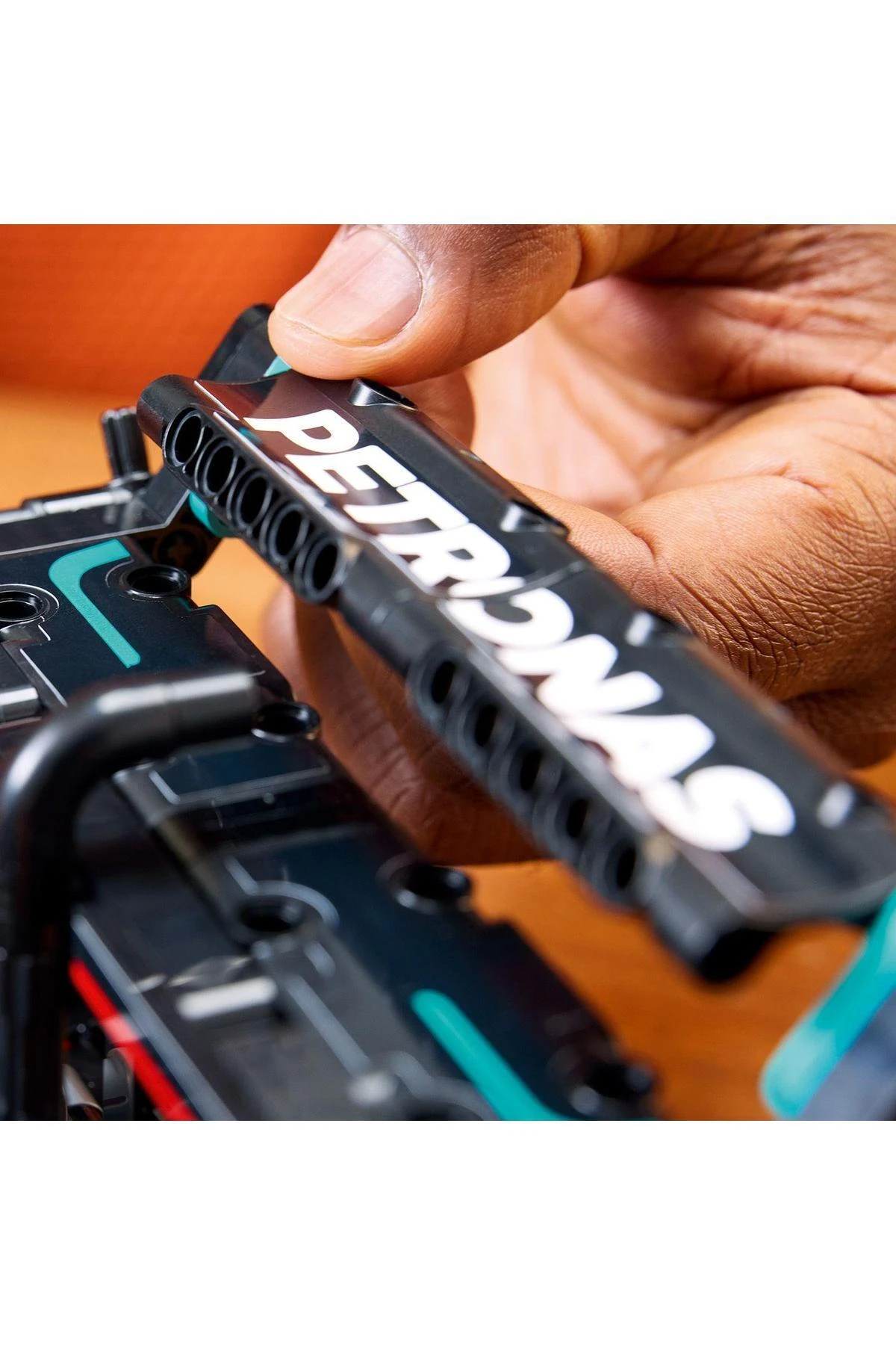 ® Technic Mercedes-AMG F1 W14 EPerformance 42171 - Yetişkinler için Modeli Yapım Seti (1642P)