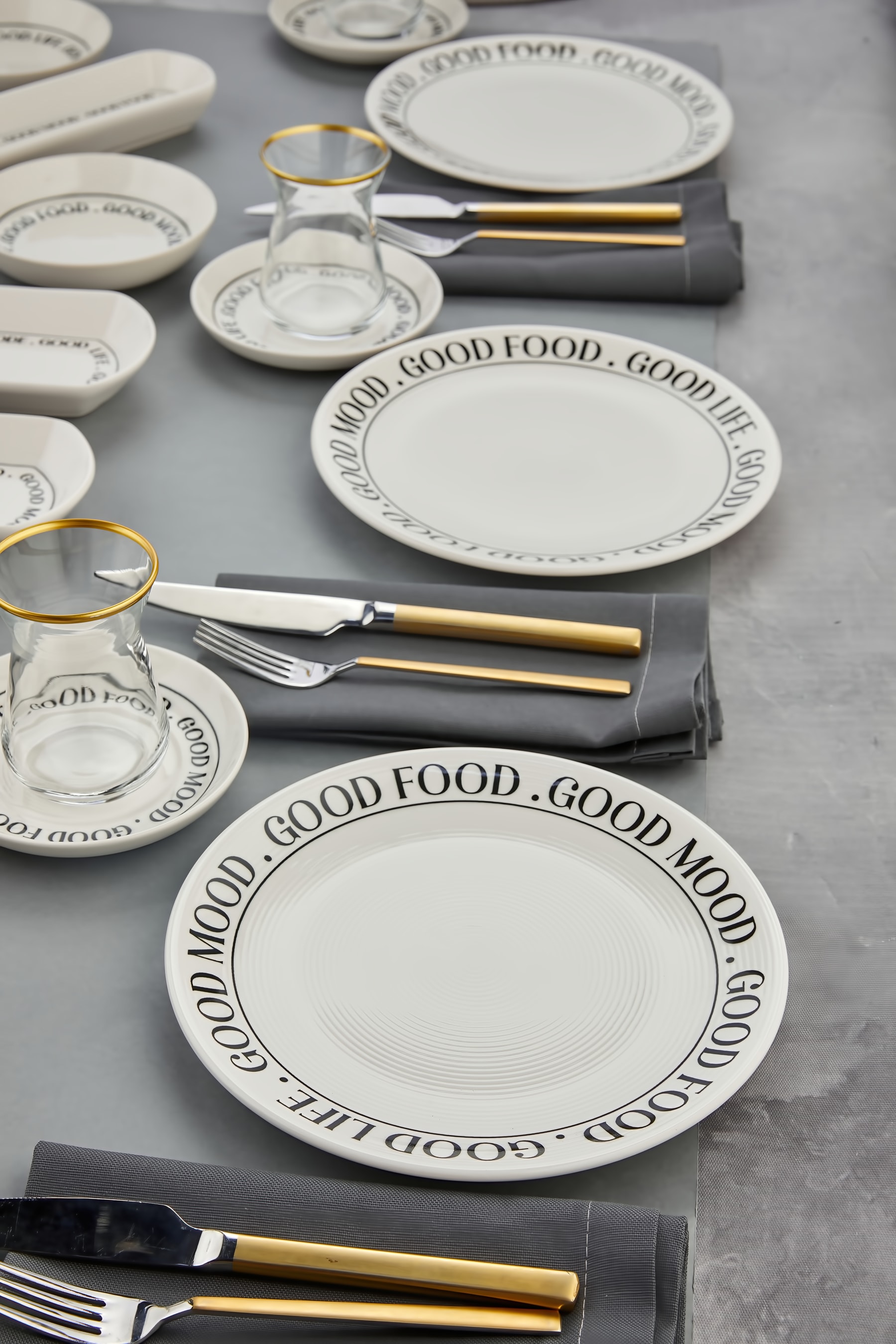 Good Mood, Good Food 20 Parça 6 Kişilik Kahvaltı Takımı – Enerjik ve Şık Sofralar İçin