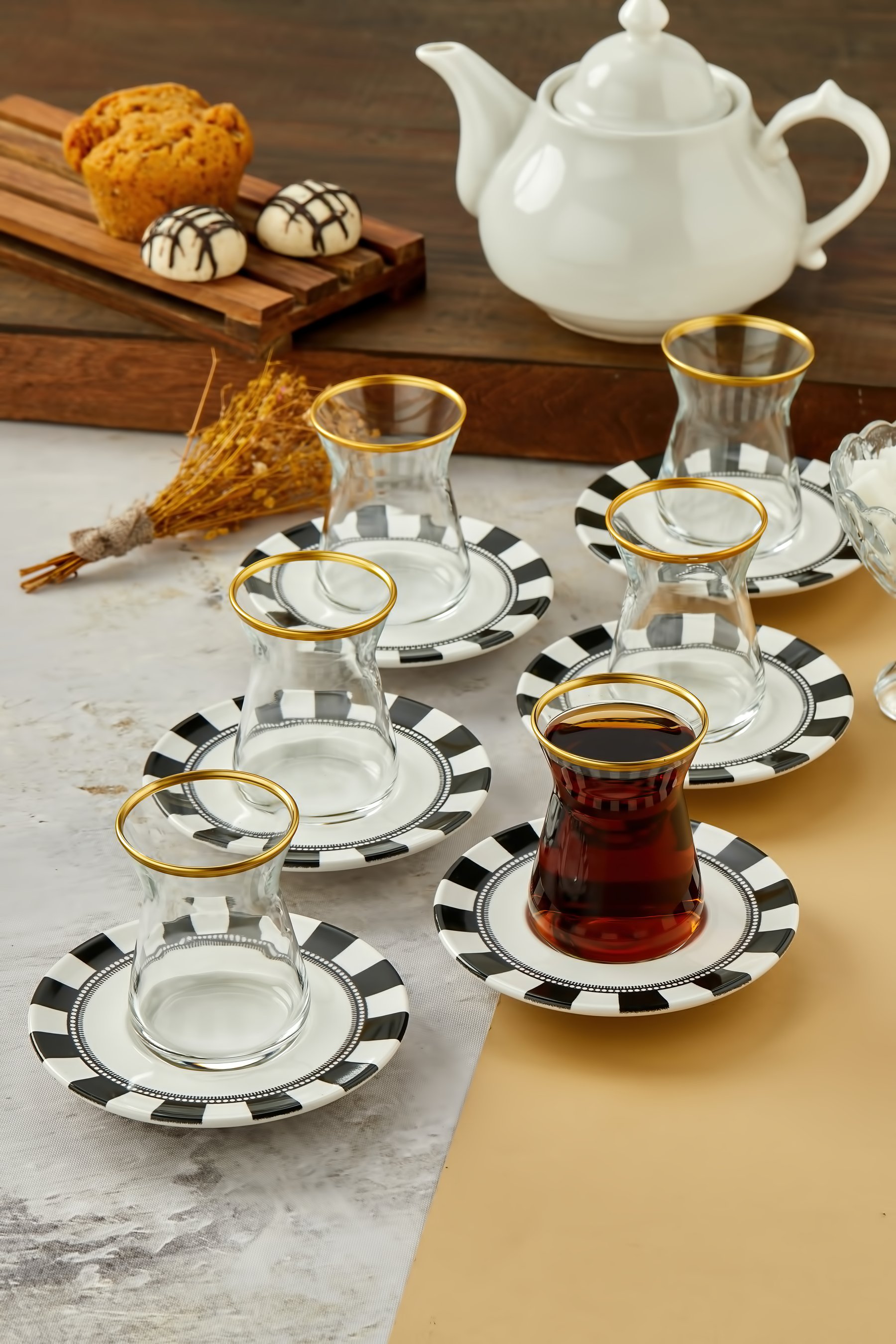 Karaca Model Gold Dekorlu 12 Parça 6 Kişilik Çay Bardağı Ve Tabağı, Çay Takımı, Çay Seti