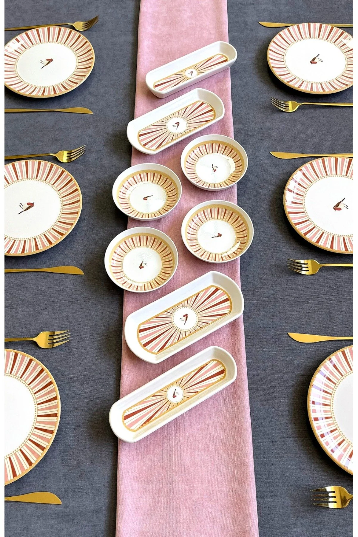 Sevda Kuşu Kırmızı Kuş Desenli 14 Parça 6 Kişilik Kahvaltı Takımı, Seti