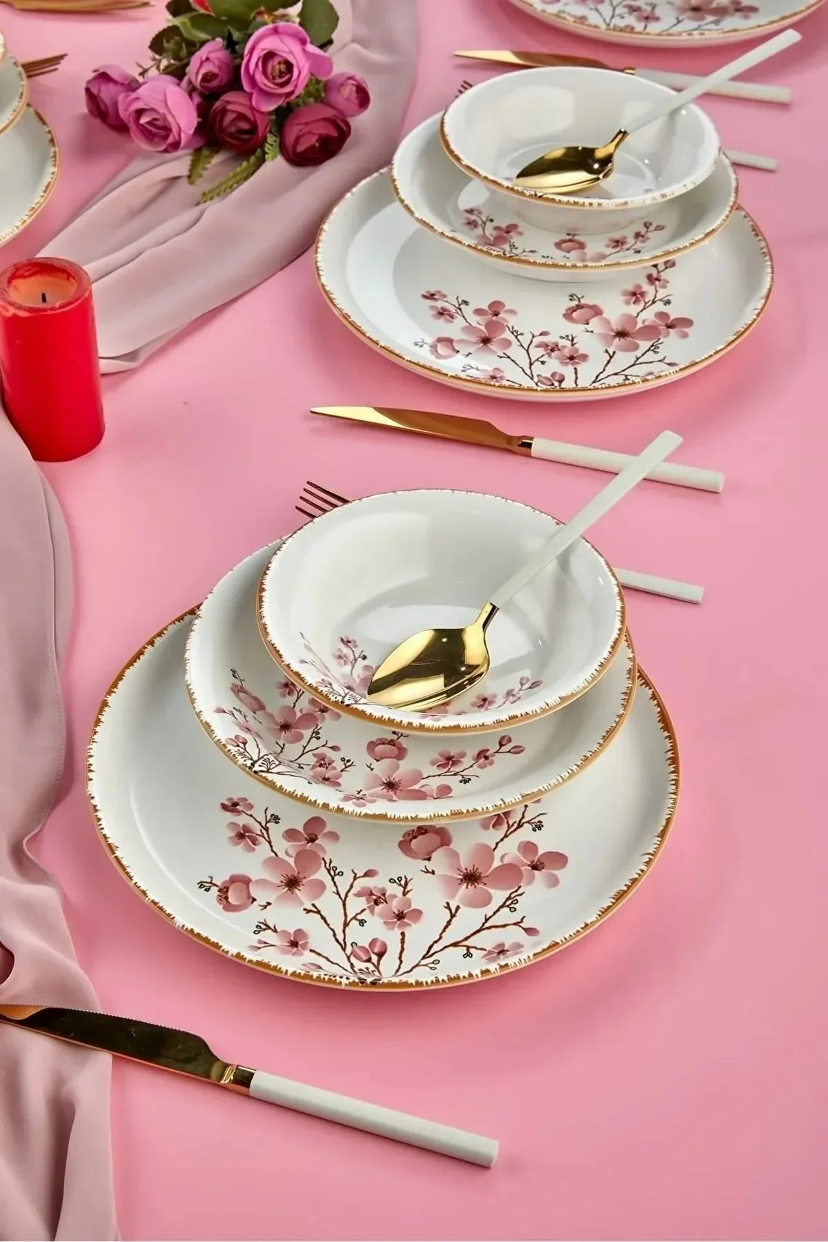 Pembe Sakura 18 Parça 6 Kişilik Yemek Takımı – Zarif Kiraz Çiçeği Deseni ve Pastel Pembe Şıklığı