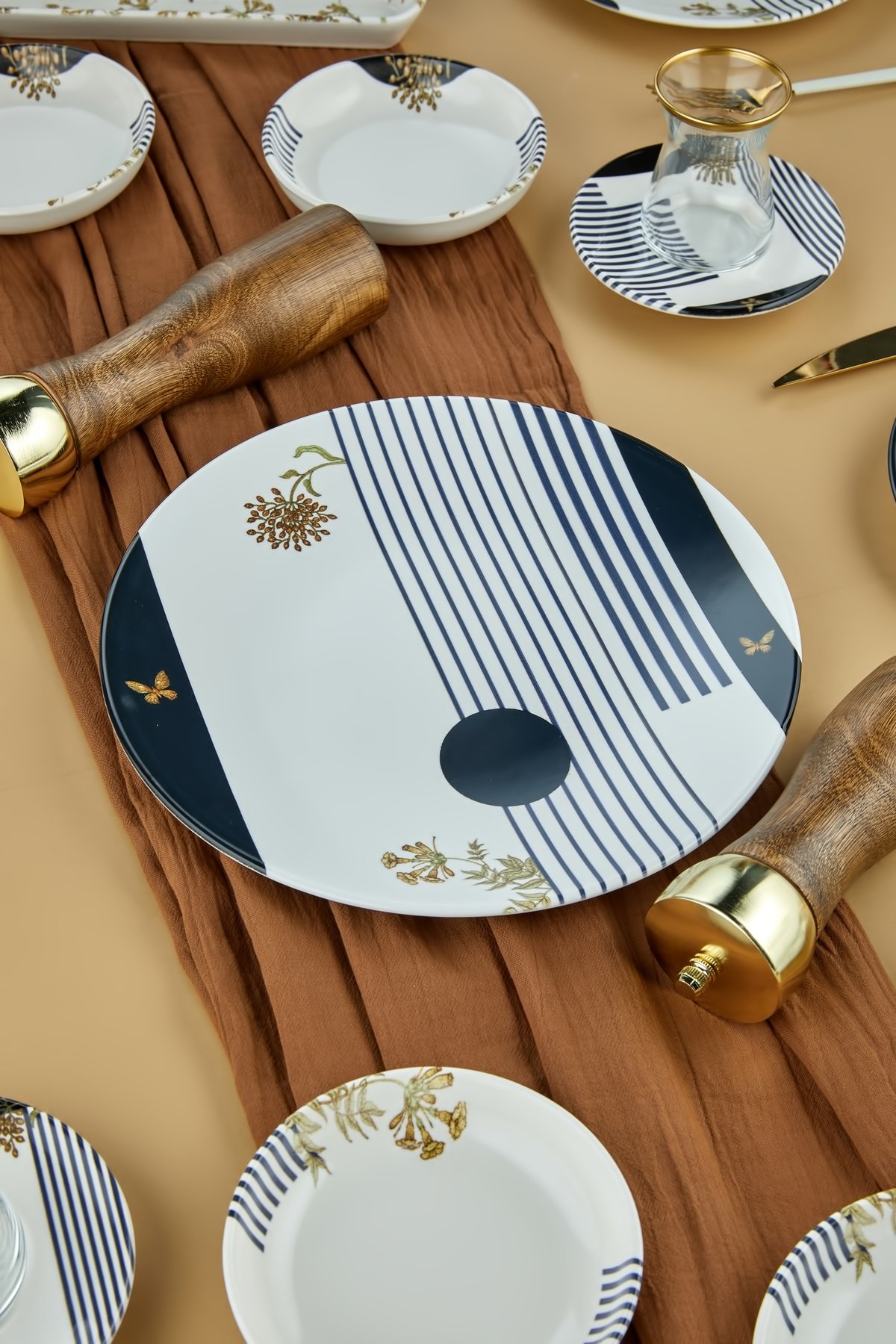 Rêve de Papillon 13 Parça 6 Kişilik Kahvaltı Takımı, Kelebek Kahvaltı Seti